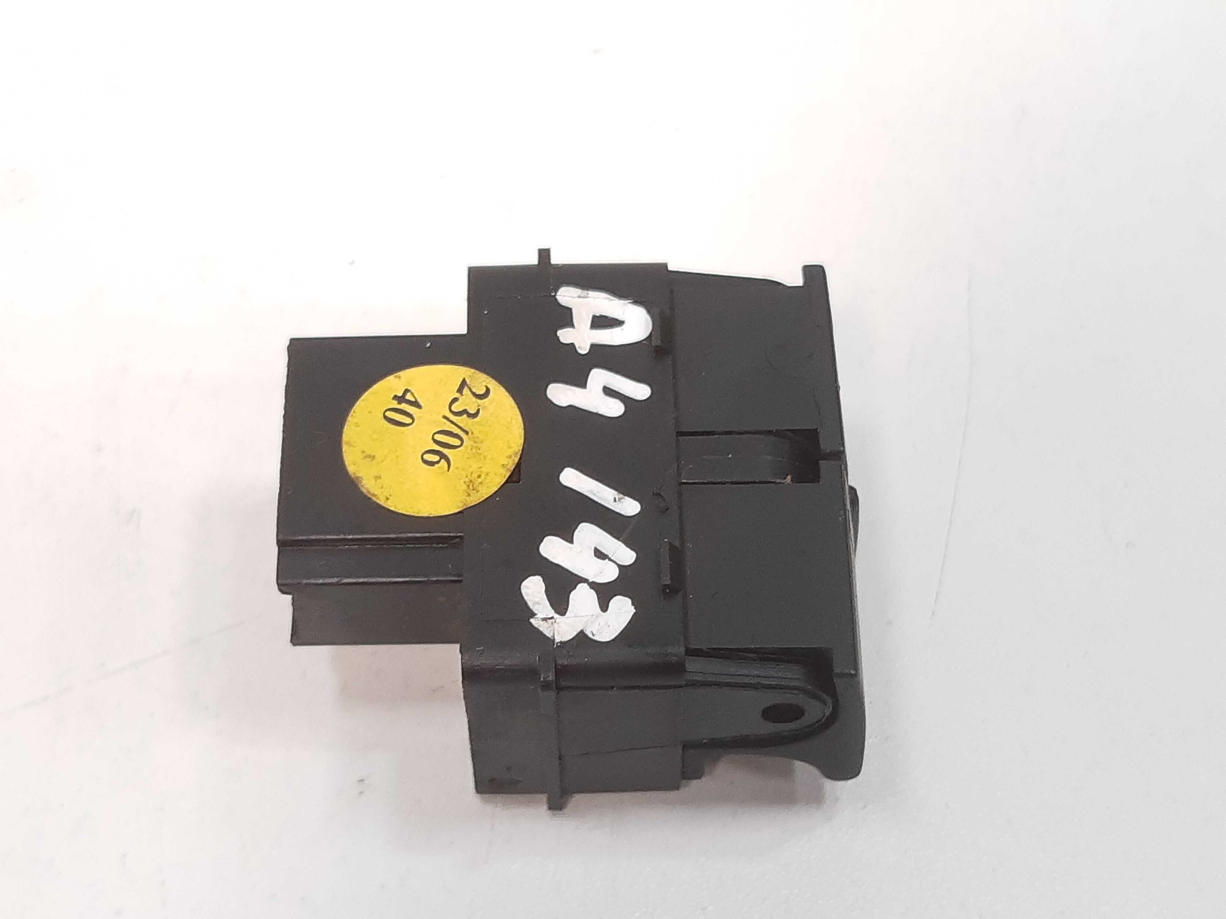 Botão Anti Furto Reboque Audi A4 2006 2007 2008 2009 Xx