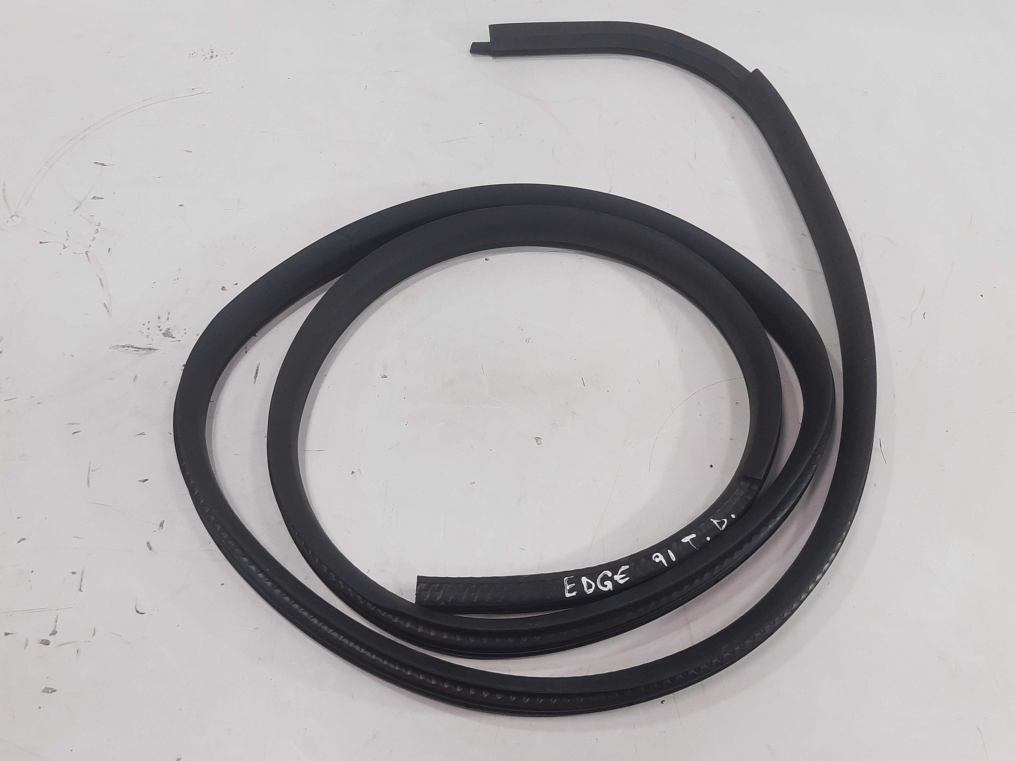 Borracha Porta Traseira Direita Ford Edge 2011 2012 A 2015