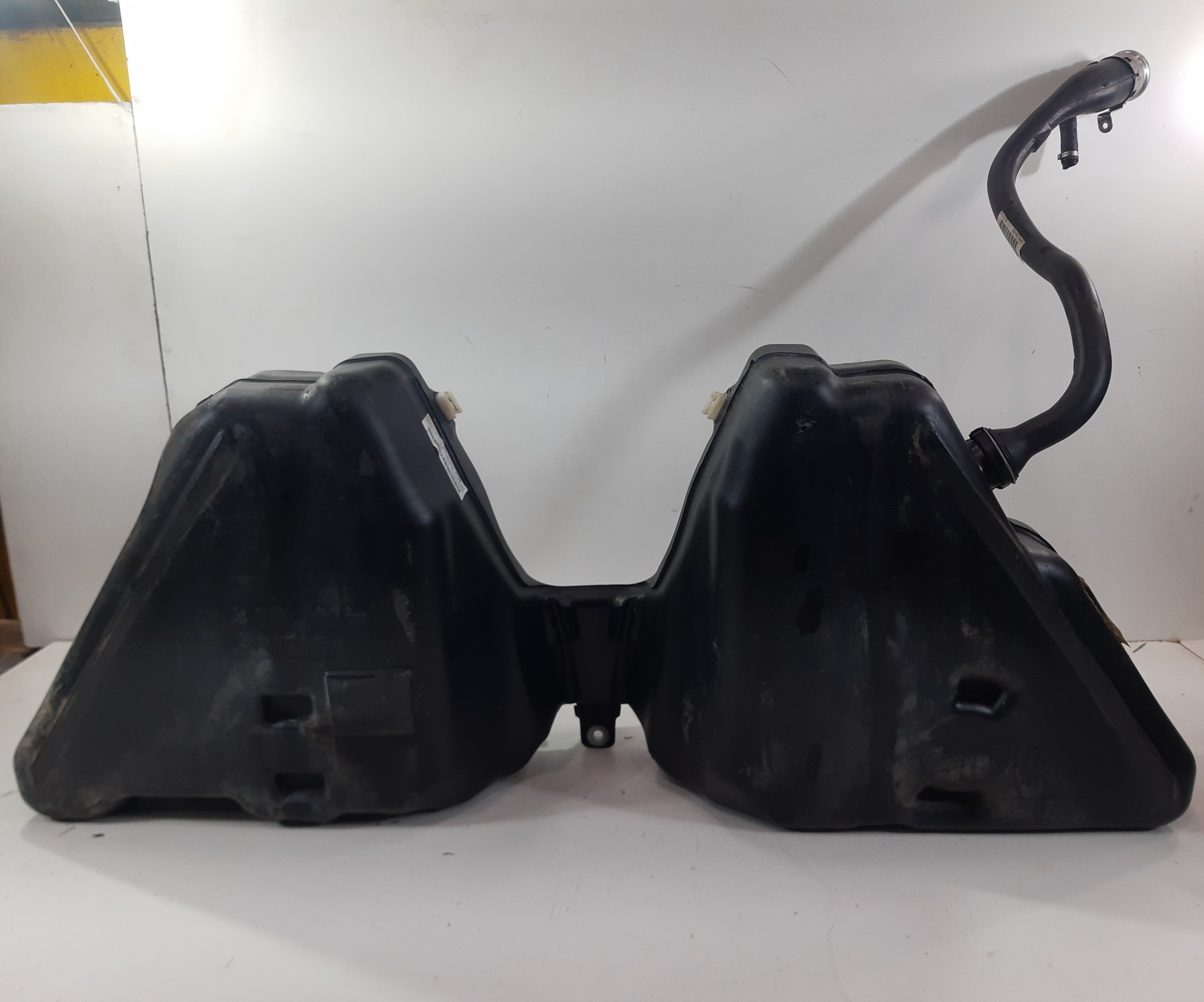 Tanque  Combustível Bmw 550i 4.8 V8 2003 2004 A 2010 Xx