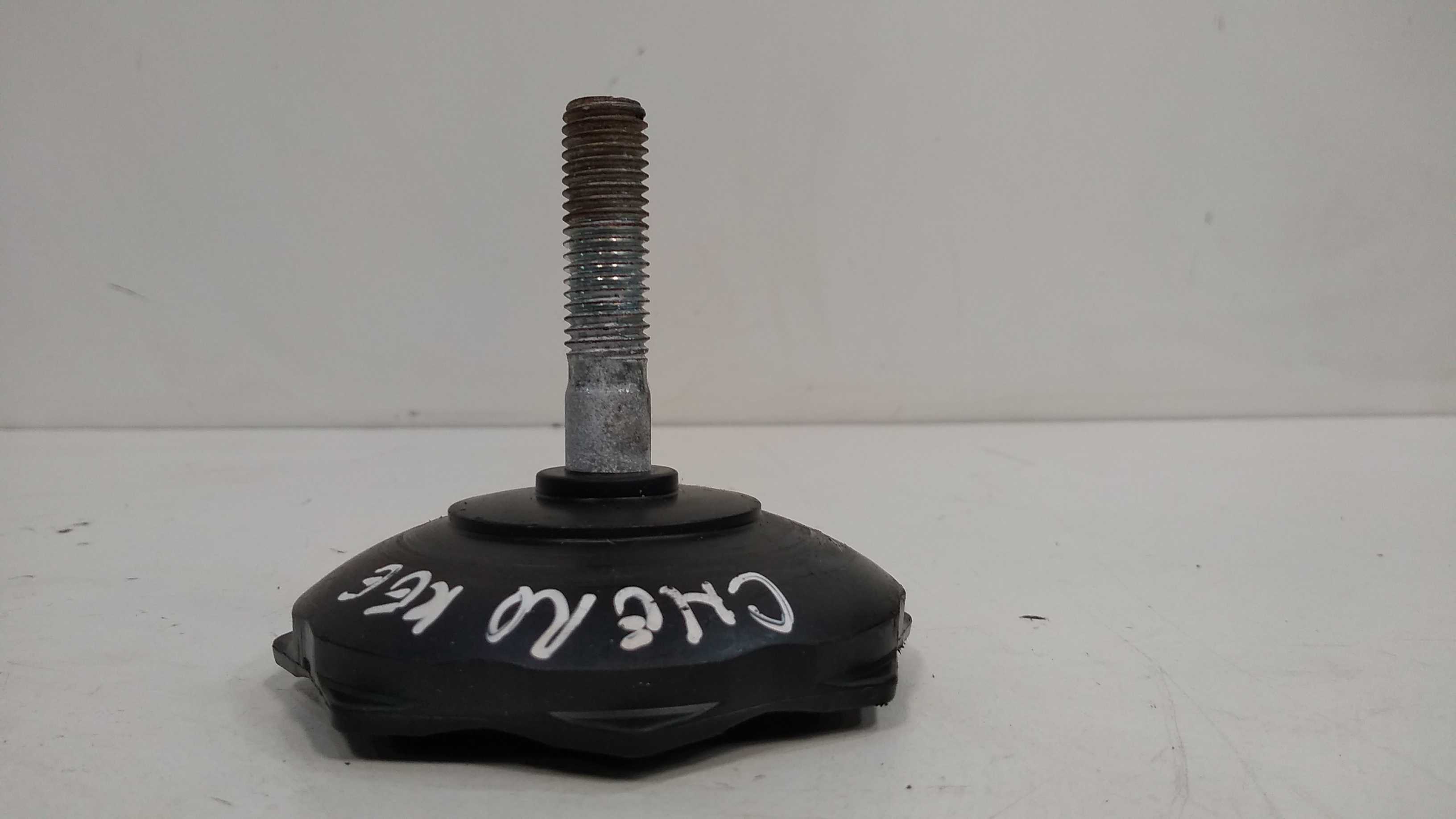 Parafuso Trava Estepe Jeep Grand Cherokee 2011 2012 Á 2014