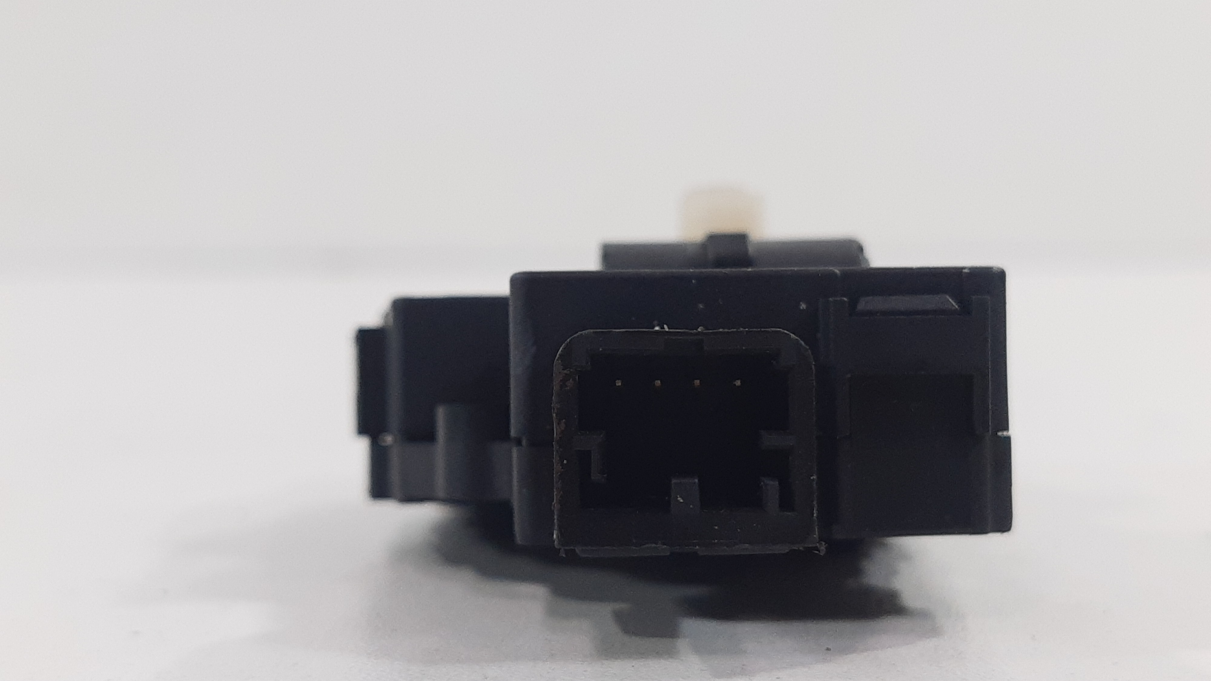 Motor Atuador Caixa Ar Esquerdo Porsche Cayenne 2011 Á 2015