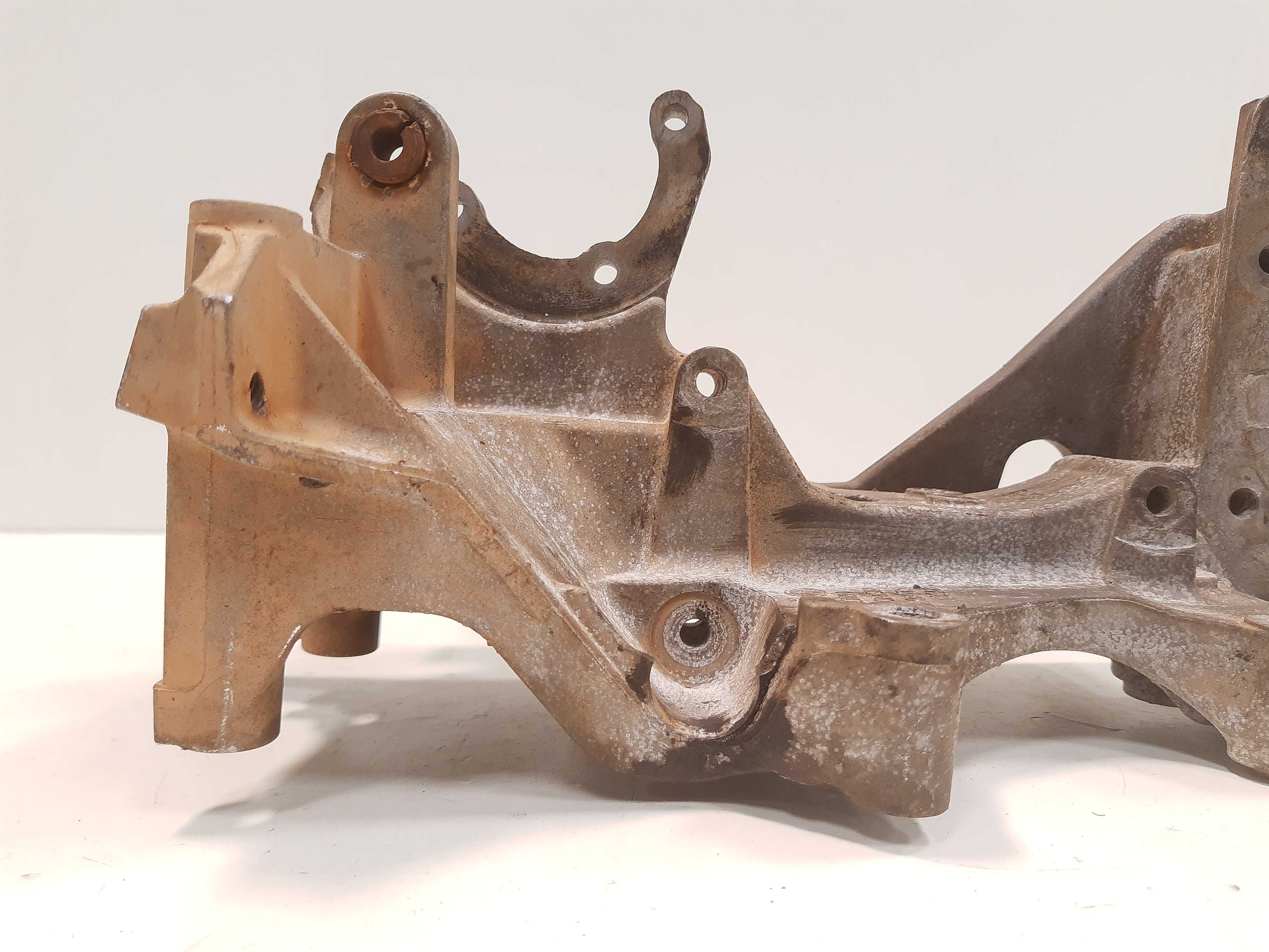 Suporte Alternador Vw Amarok 2.0 2011 2012 2013 Á 2016 Xx