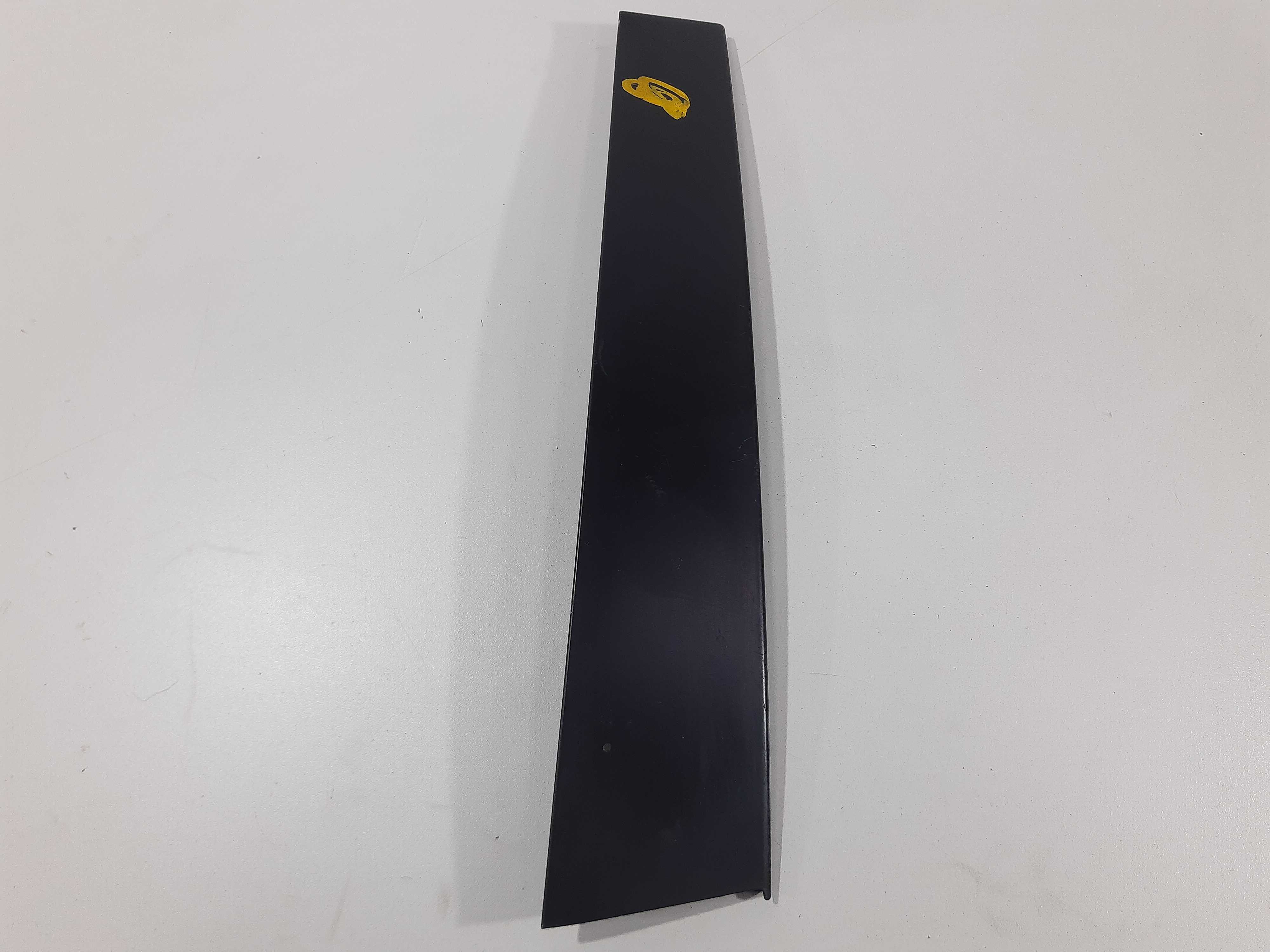 Moldura Coluna Porta Dianteira Esquerda Volvo C30 06 A 2011