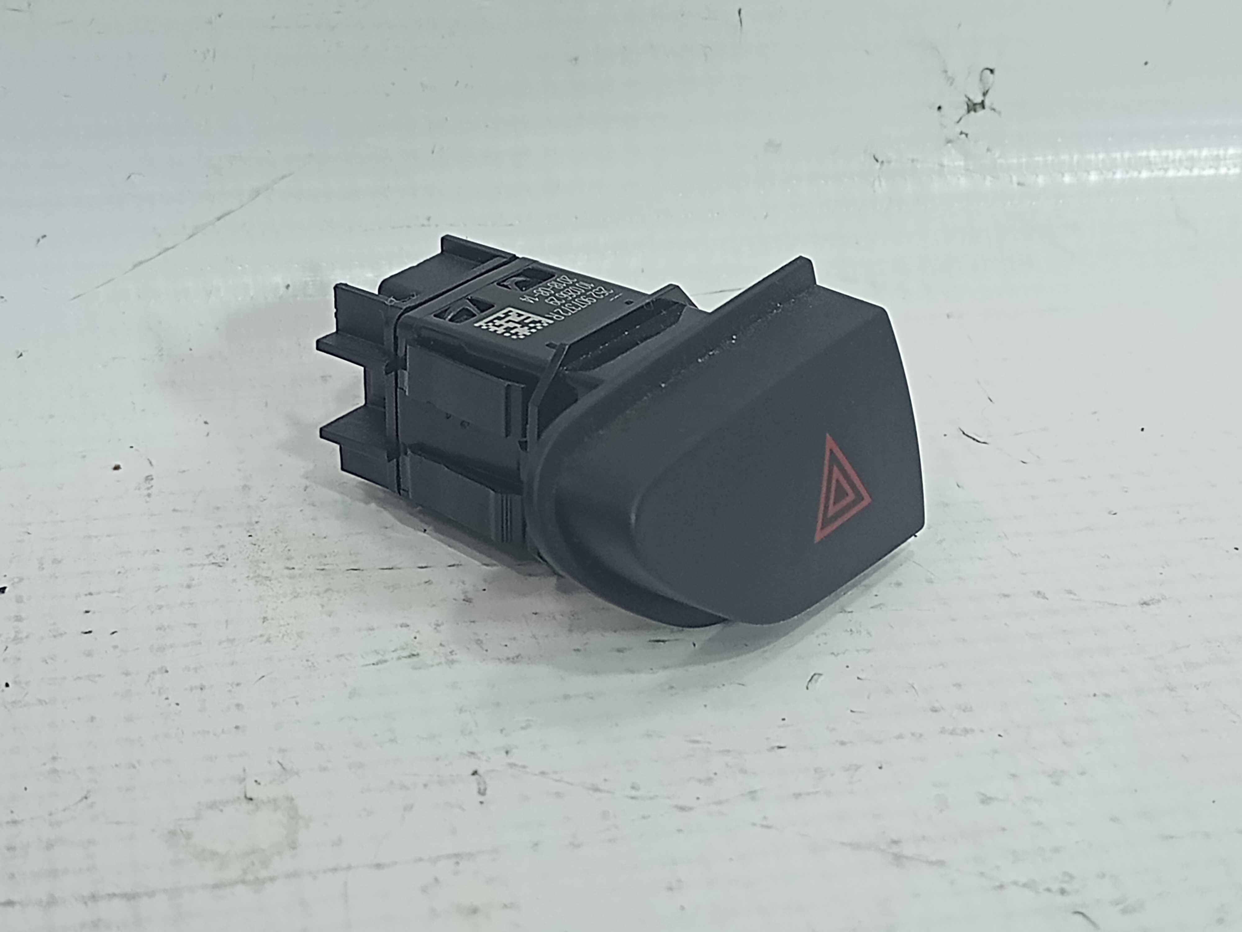 Interruptor Botão Alerta Renault Duster 2015 Á 2019 Preto