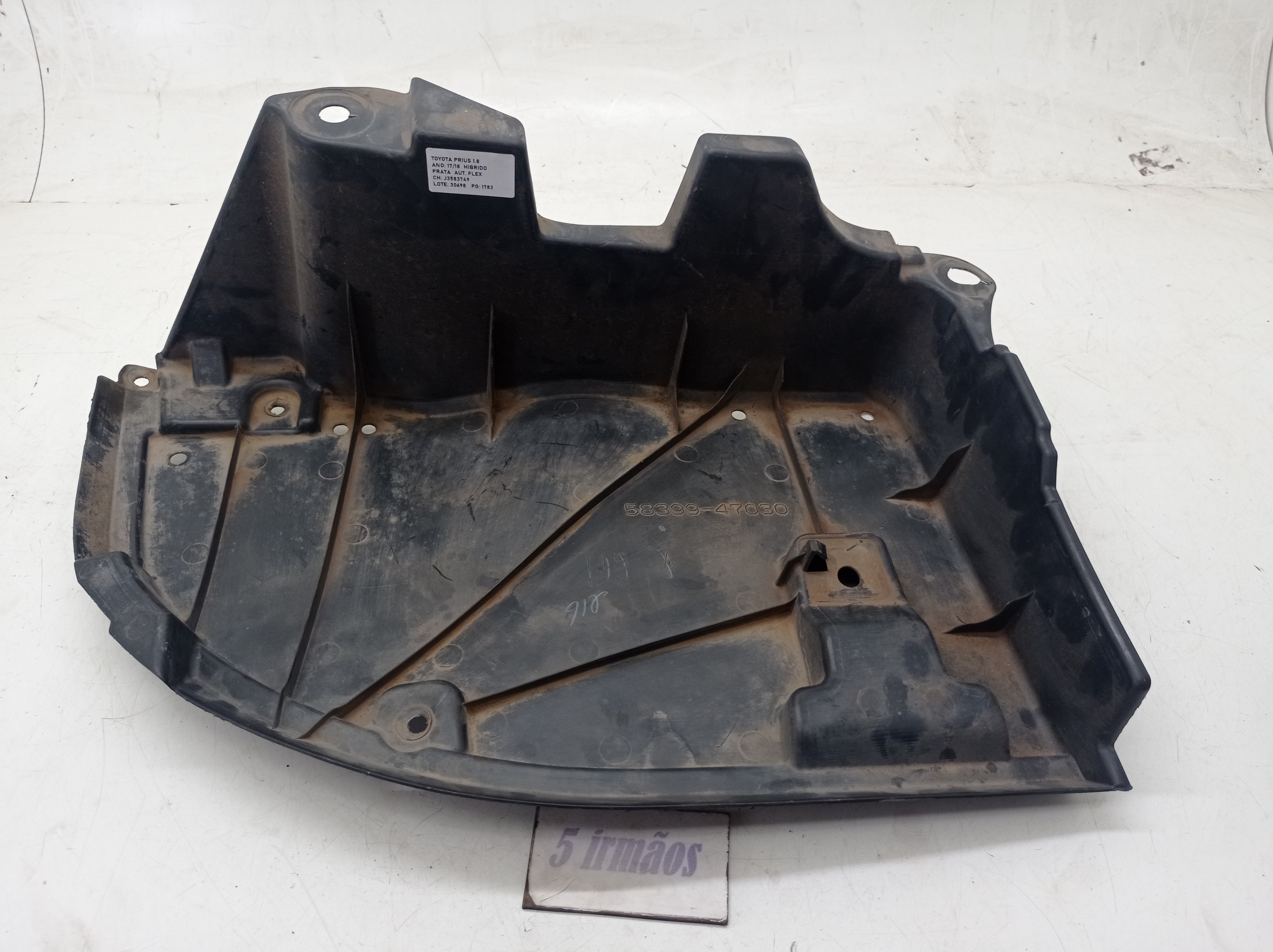 Defletor Esquerdo Assoalho Toyota Prius 1.8 2017 5839947030