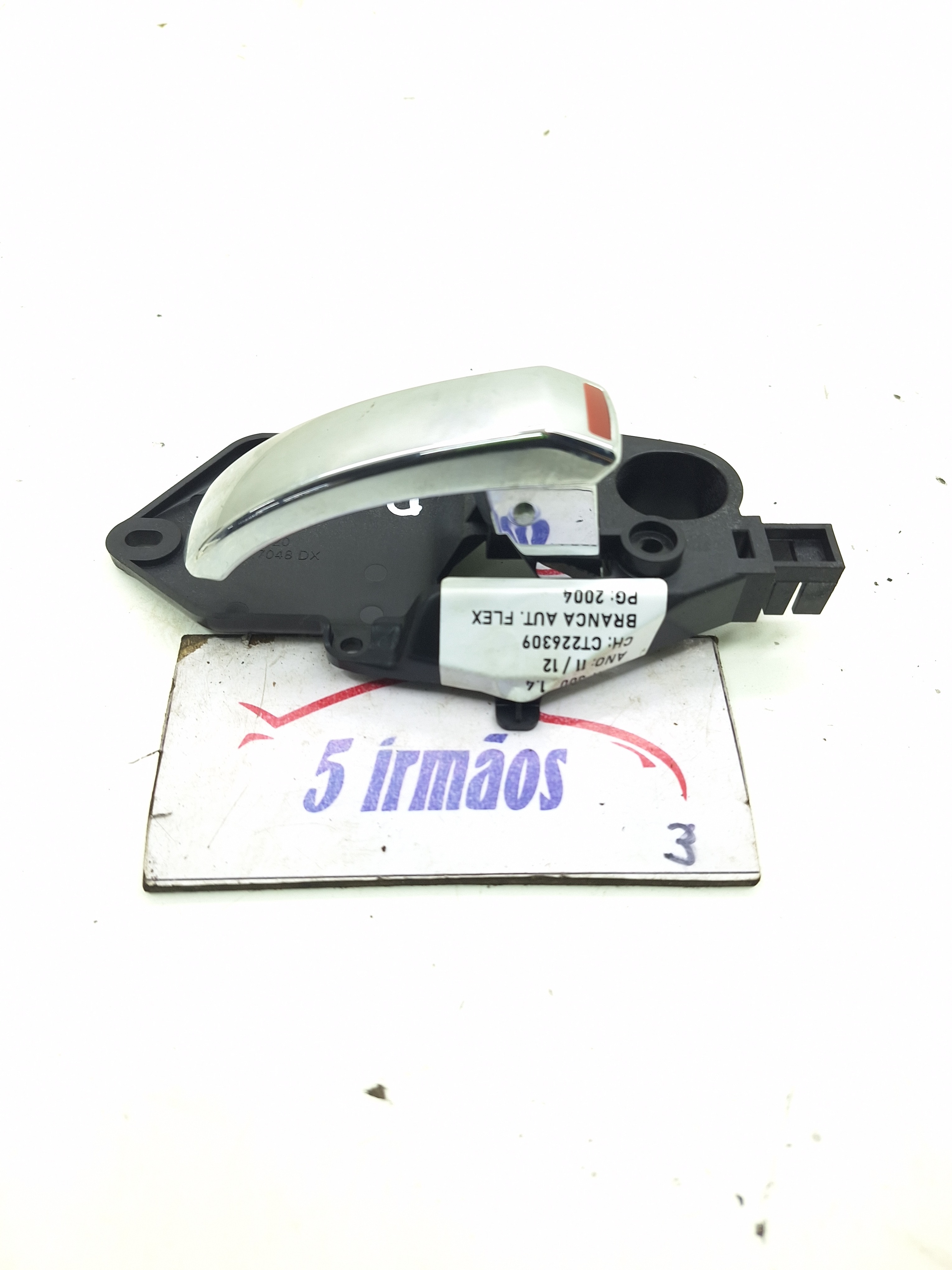 Maçaneta Interna Direita Fiat 500 1.4 2011 / 2012 Prata Dianteira