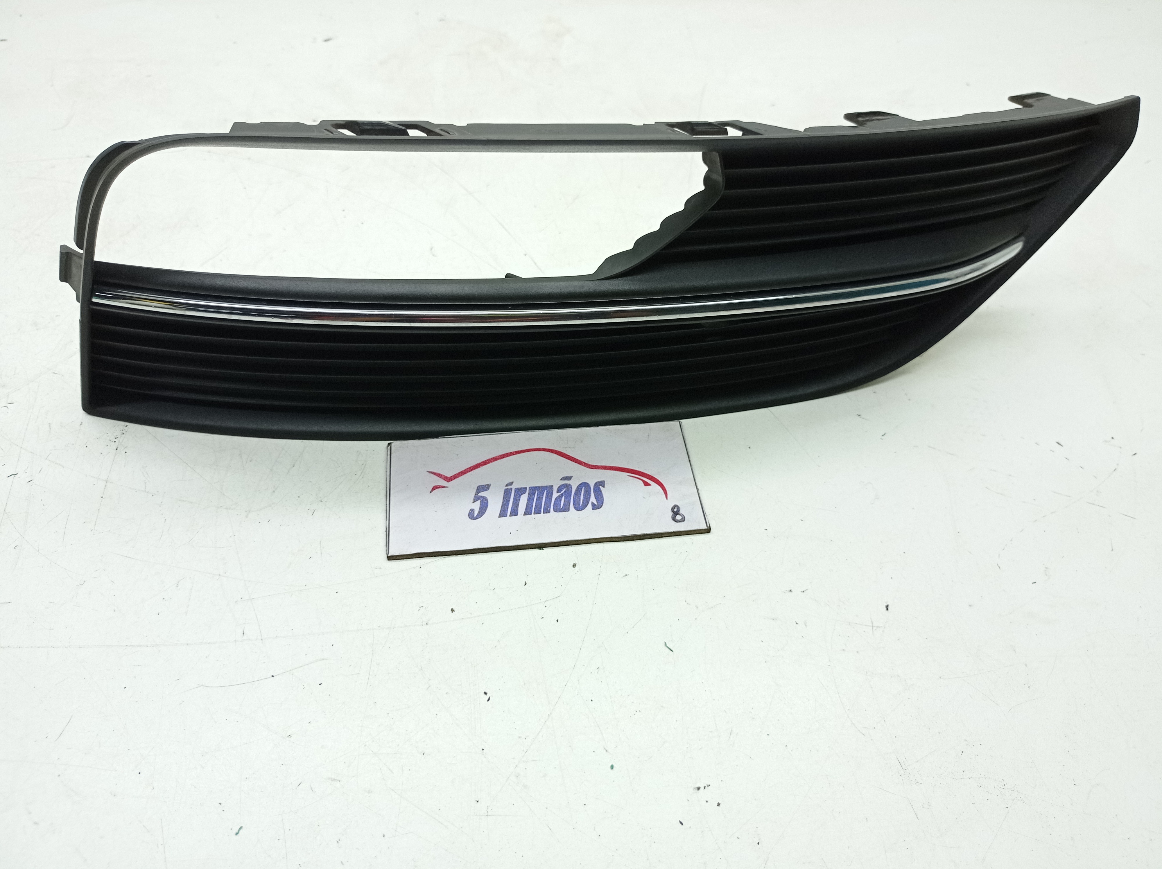 Acabamento Farol Milha Direito Audi A3 1.8 2013 / 2014  Direito