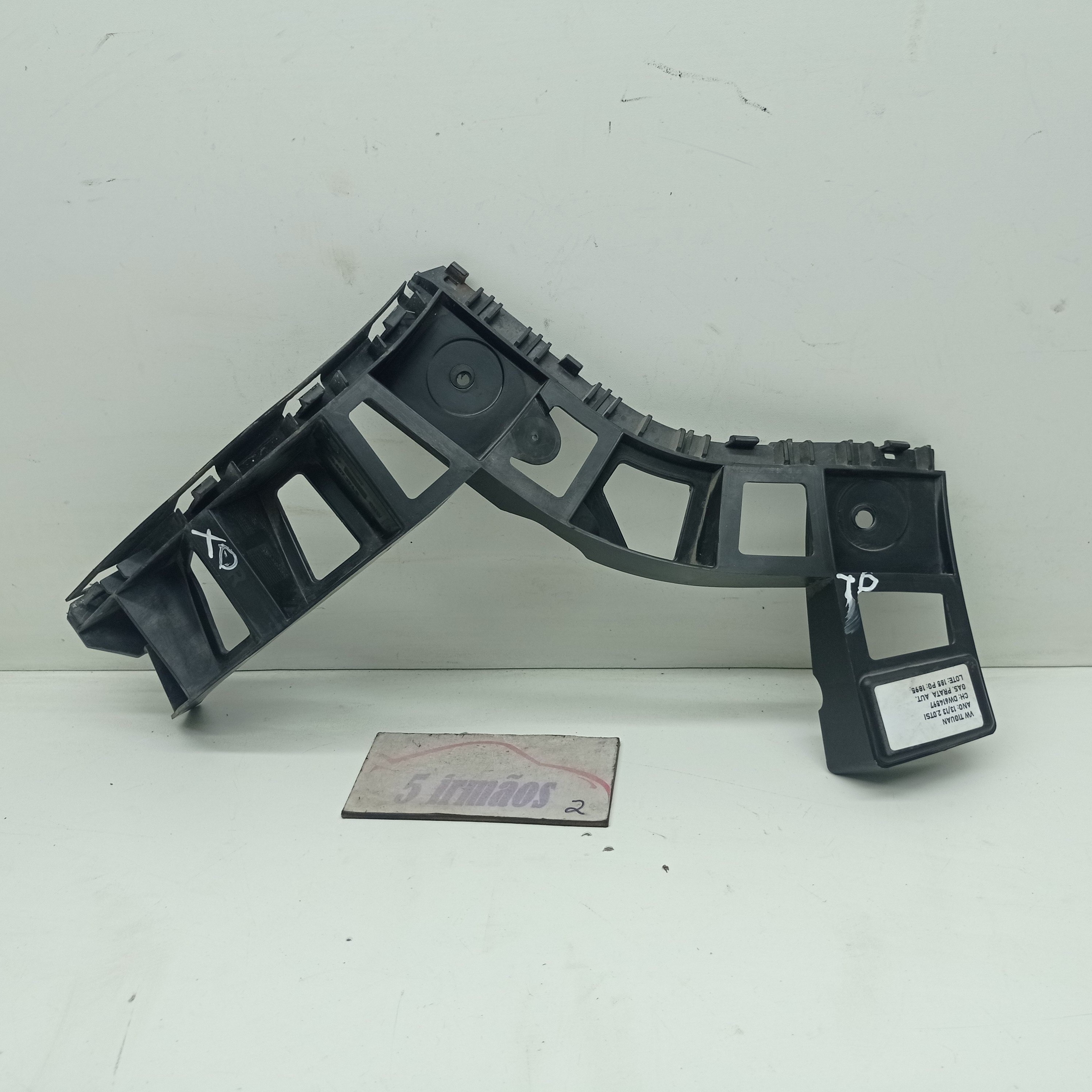 Suporte Direito Parachoque Traseiro Vw Tiguan Tsi 2.0 2013