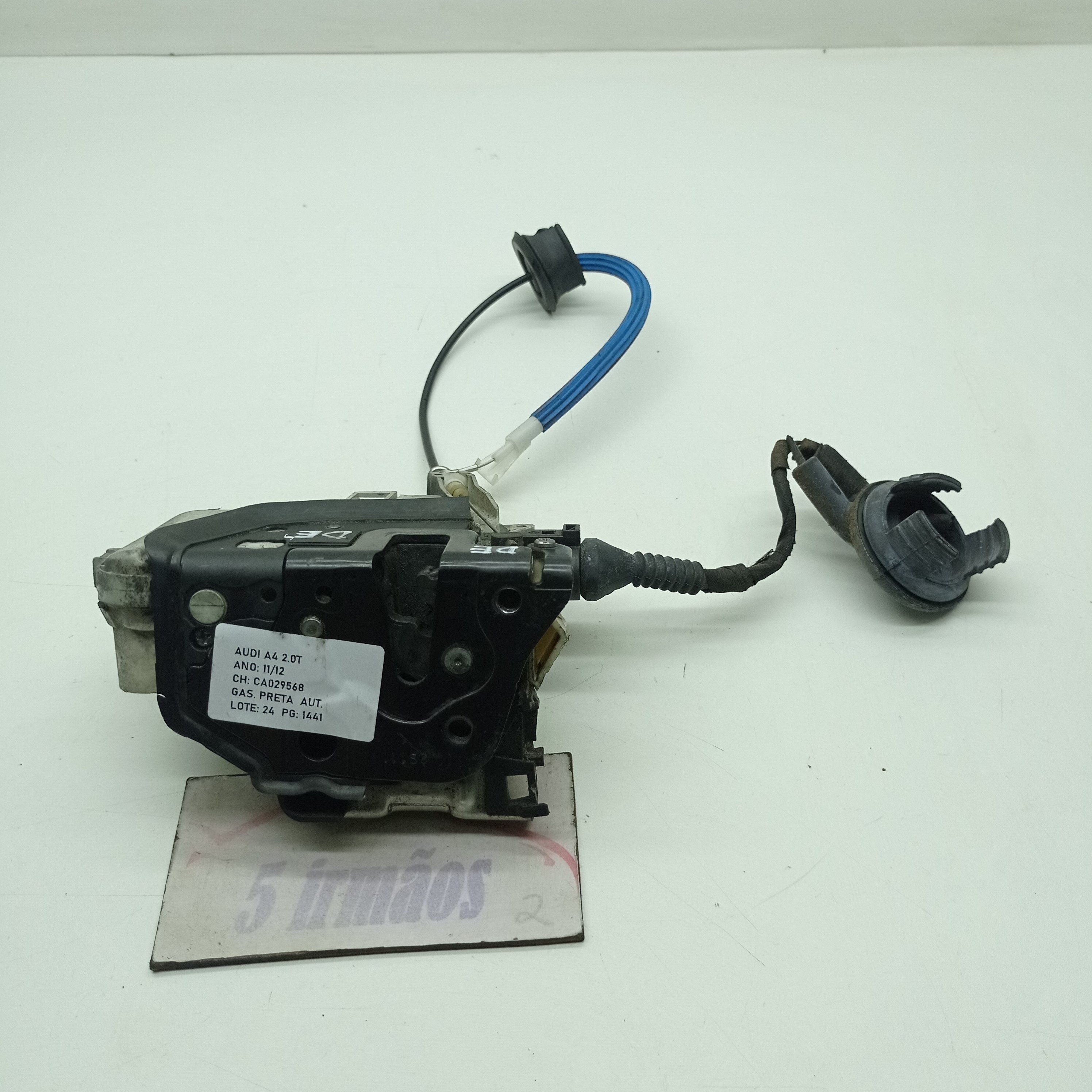 Fechadura Porta Dianteira Esquerda Audi A4 2.0 2011 / 2012
