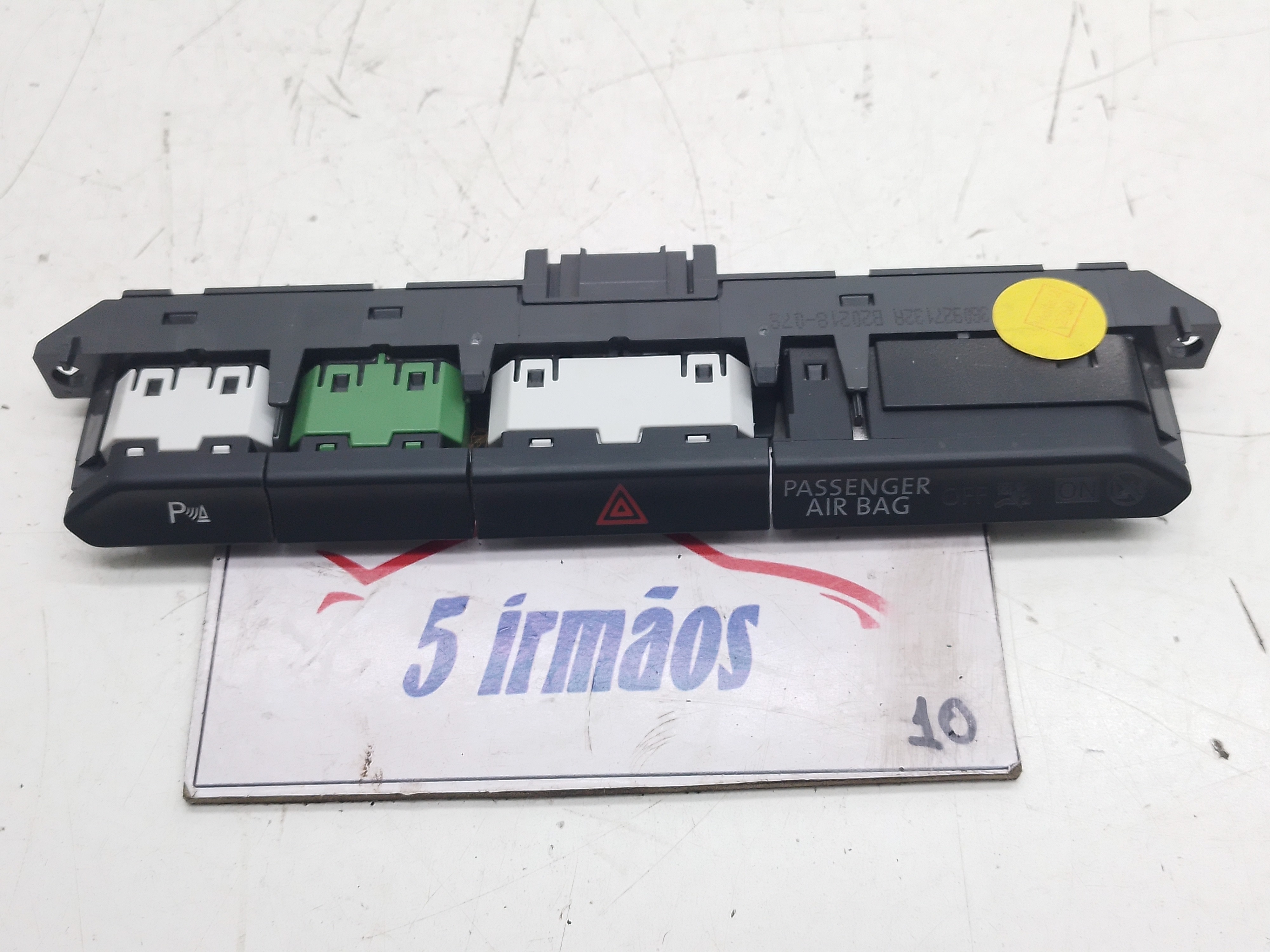 Botao Pisca Alerta Vw Passat Tsi 2.0 2018 3g0927132a