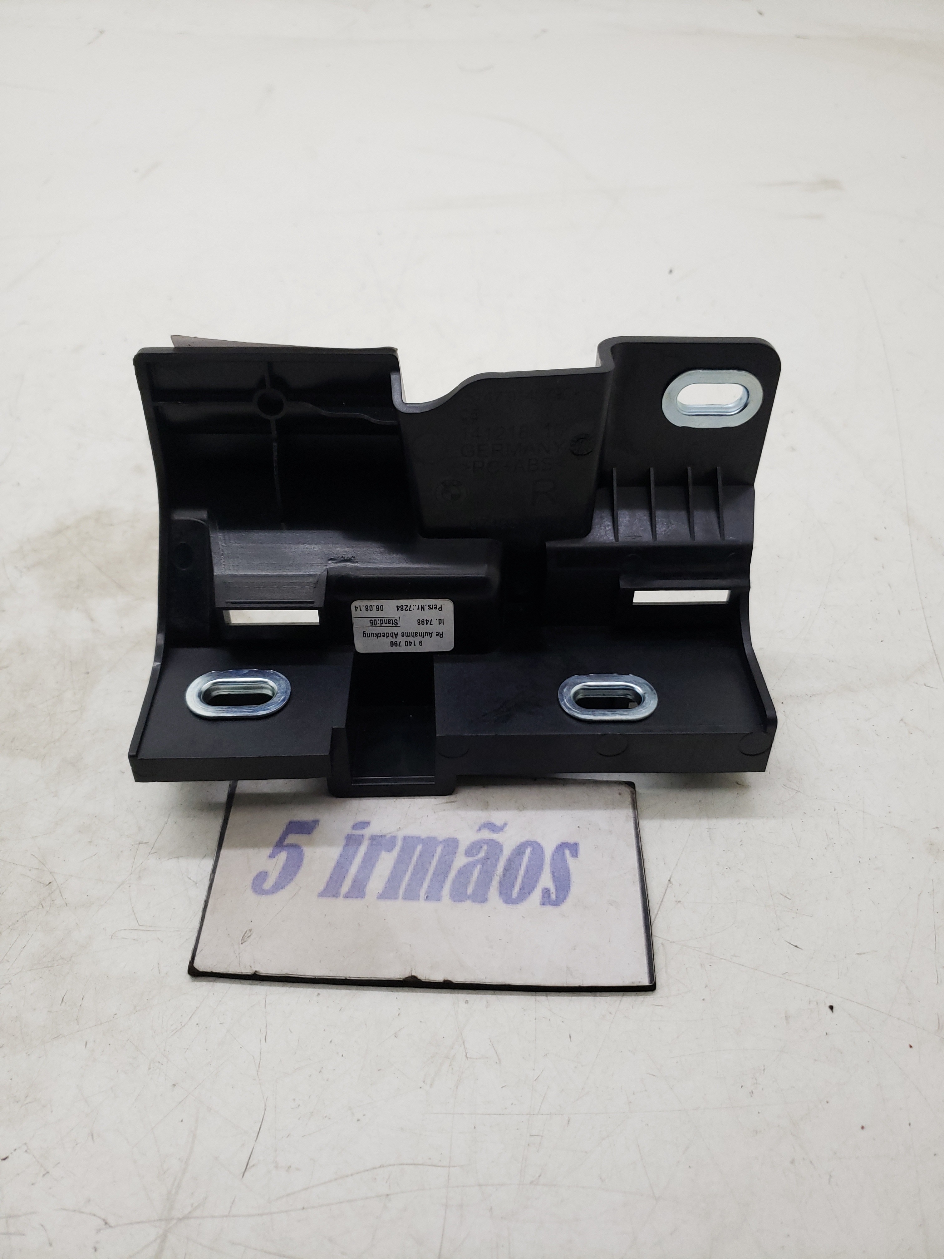 Suporte Guia Direita Tampa Traseira Bmw Z4 20i 2.0 2014 2015