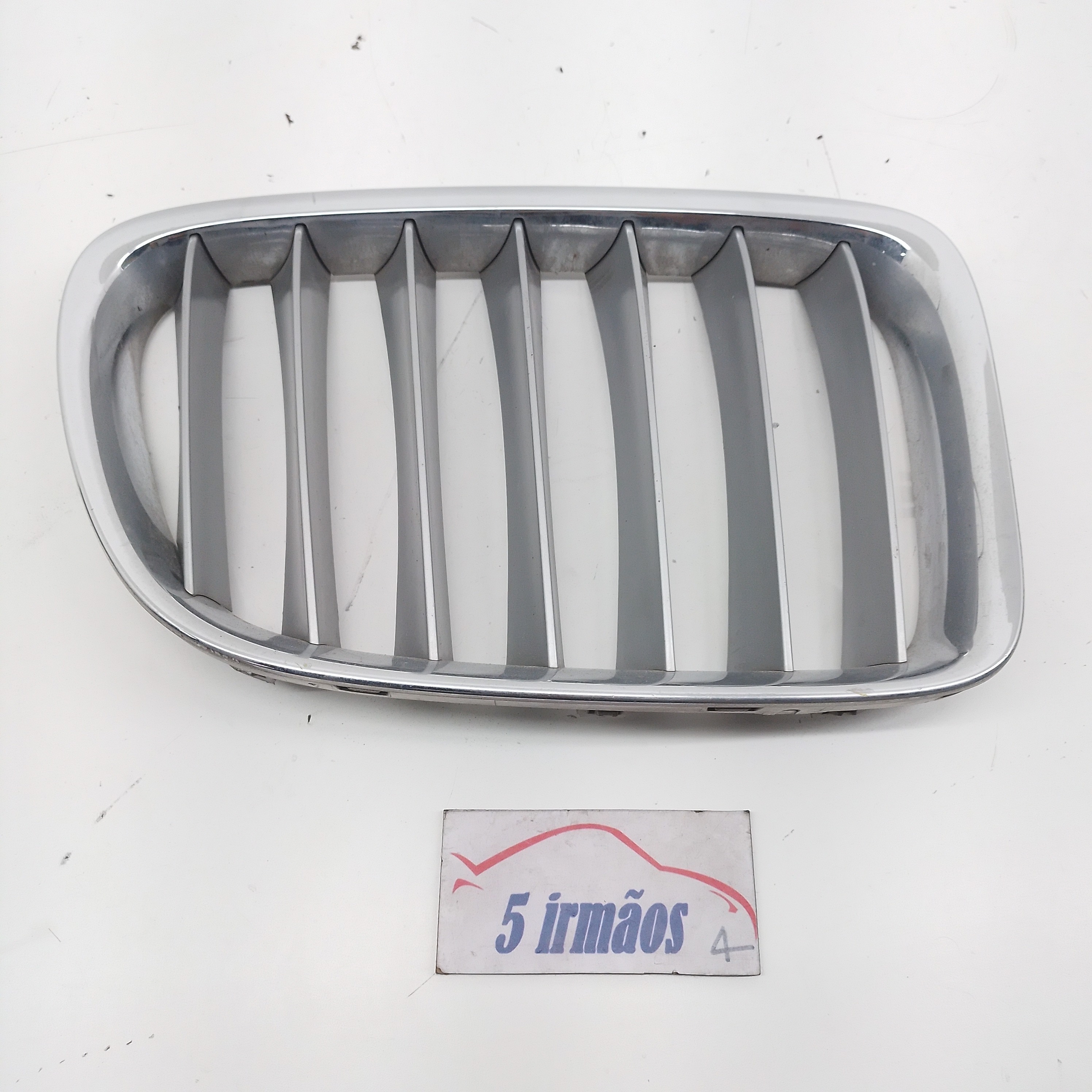 Grade Direita Parachoque Dianteiro Bmw X1 3.0 2011 2012