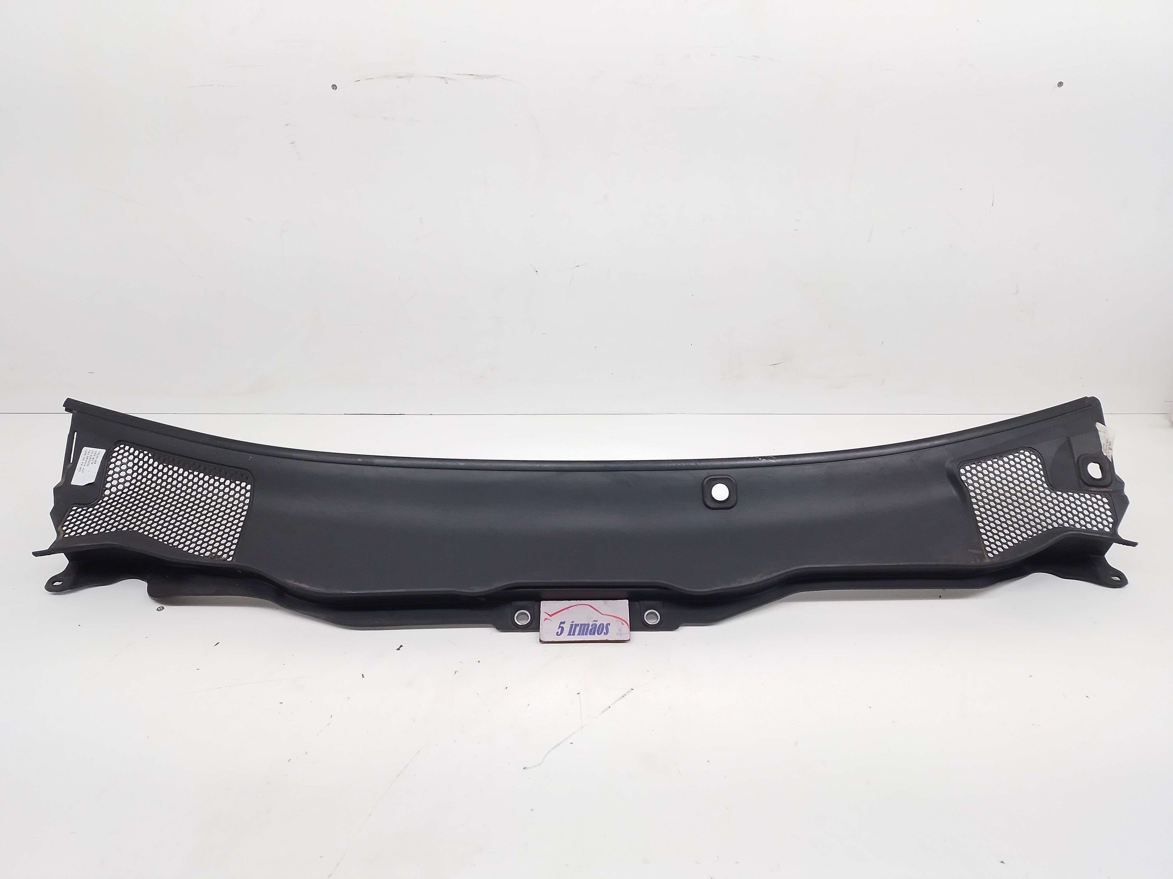 Acabamento Churrasqueira Volvo V40 T4 2.0 Turbo 2018 / 2019