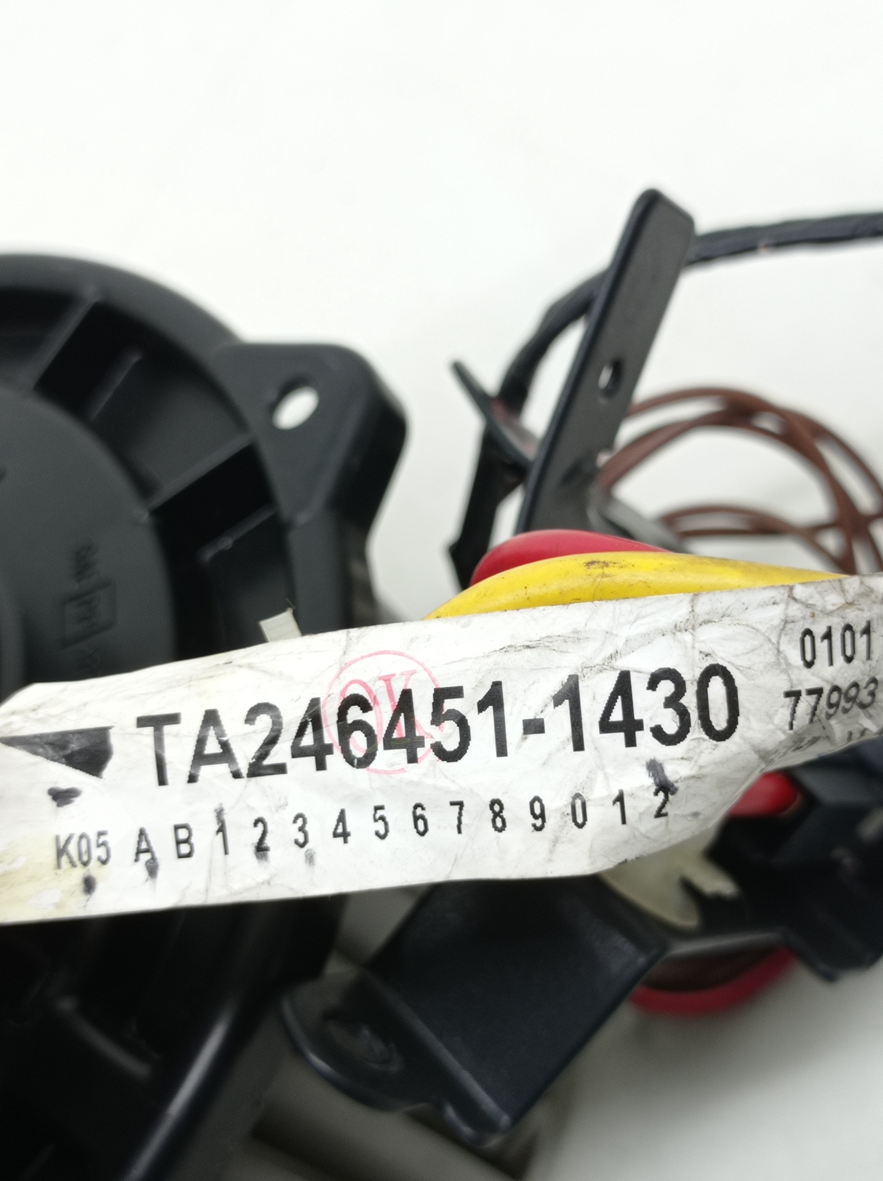 Ventilador Ar Condicionado Gm Omega Cd 3.6 V6 2005 / 2006