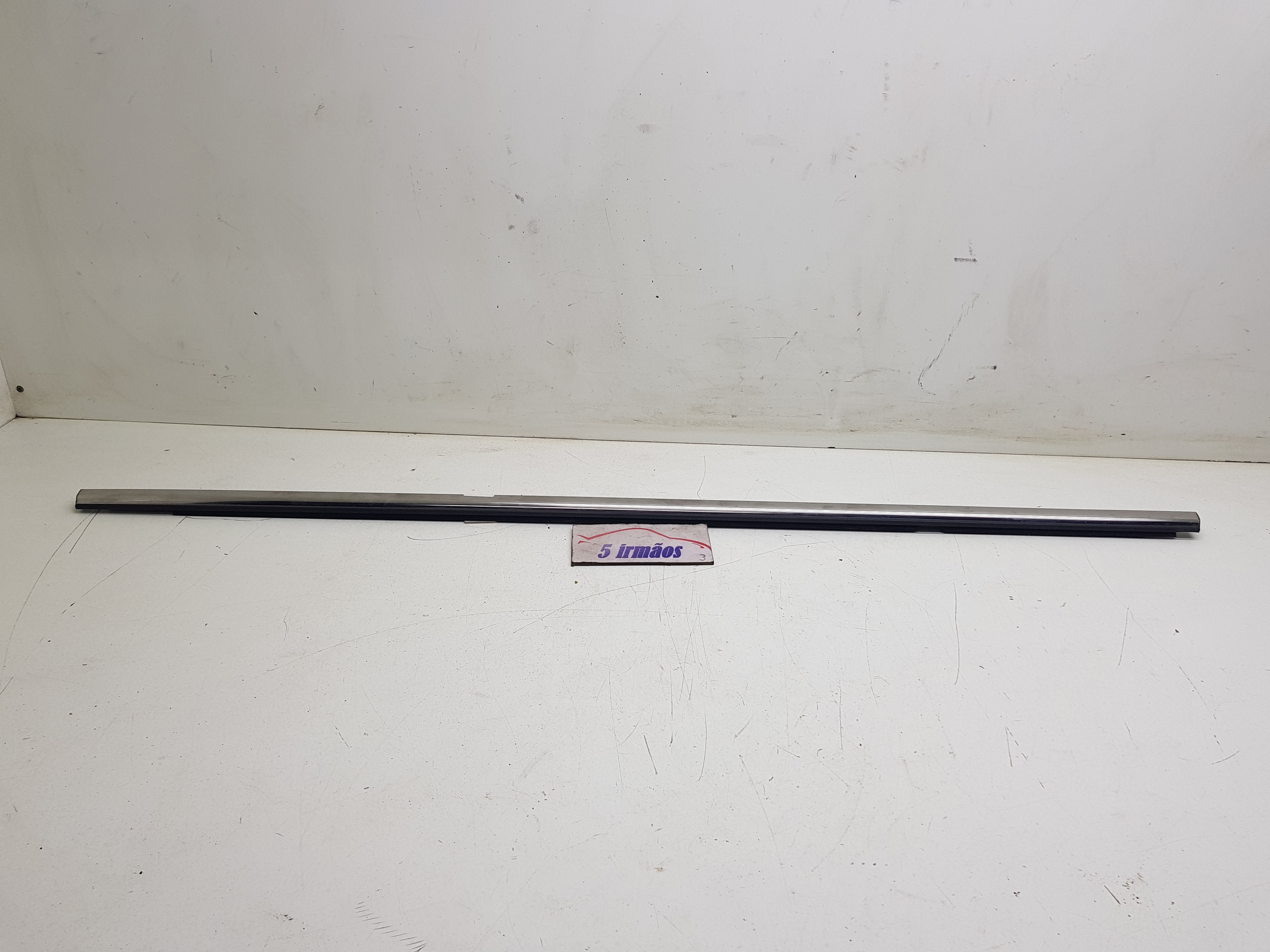 Pestana Porta Traseira Esquerda Vw Tiguan 350 Tsi 2.0 2020