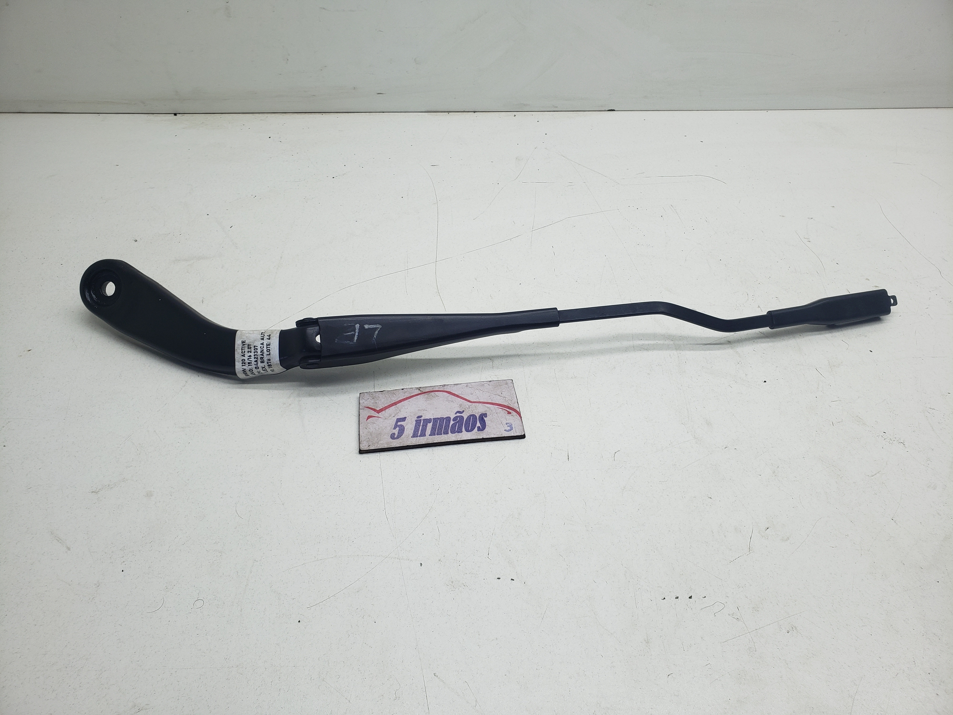 Braço Esquerdo Limpador Parabrisa Bmw 120i 2.0 2015 / 2016 Esquerdo