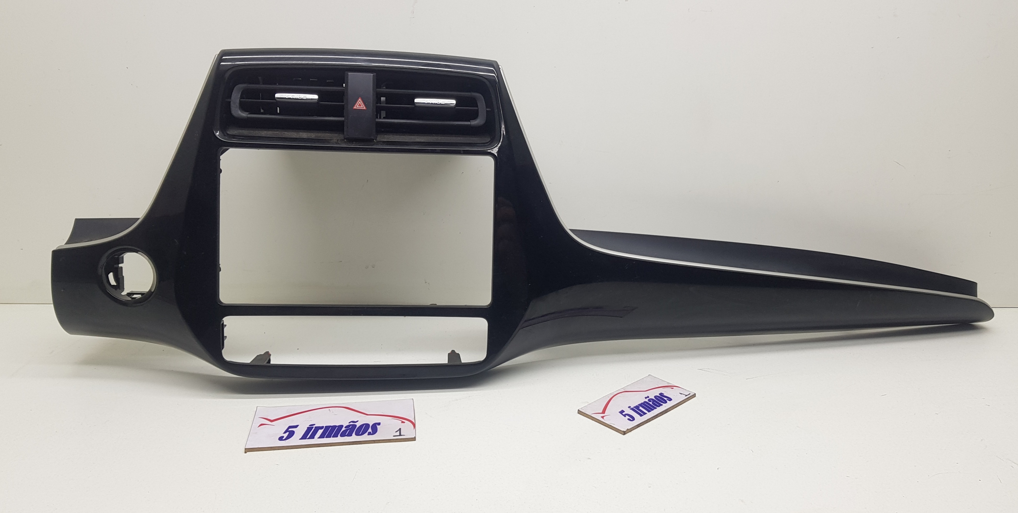 Moldura Acabamento Painel Central Toyota Prius 1.8 2017