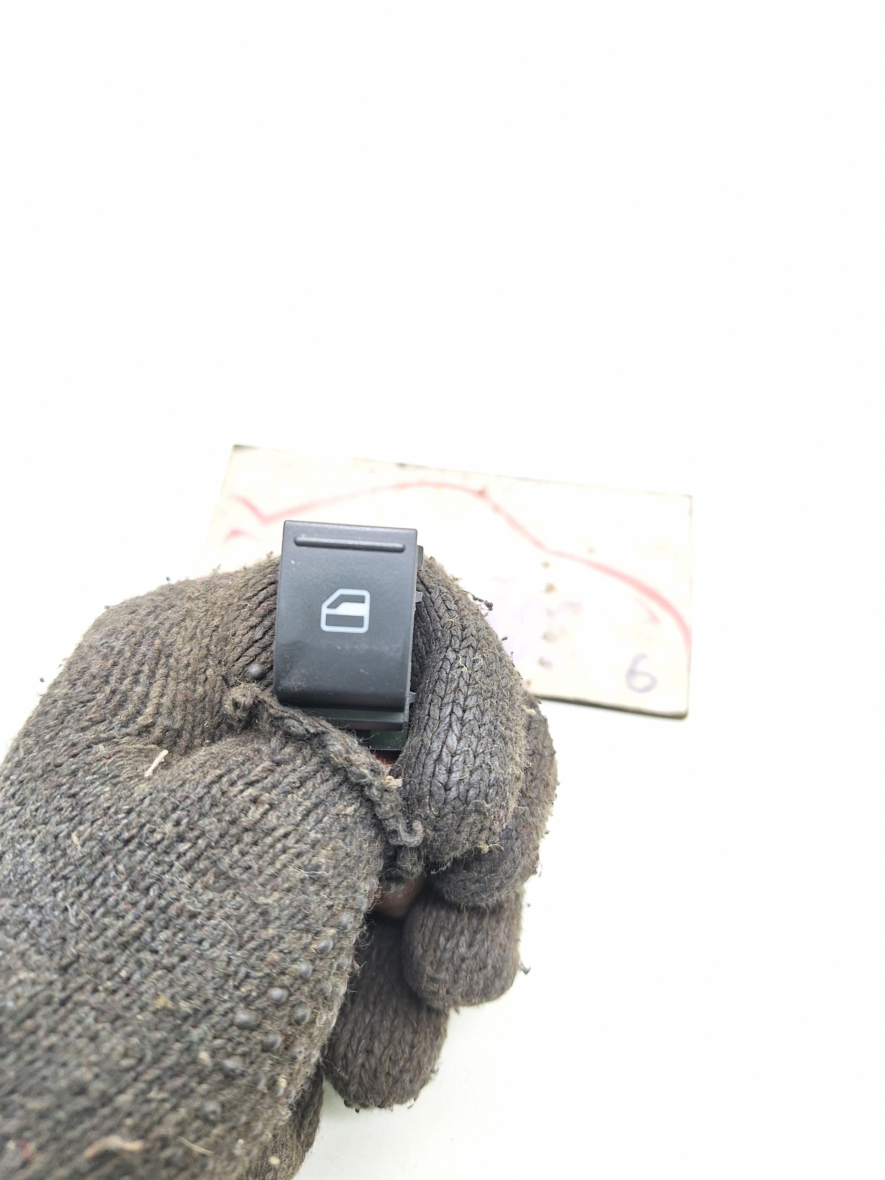 Botão Comando Vidro Dianteiro Direito Vw Jetta 2.0 2014 2015