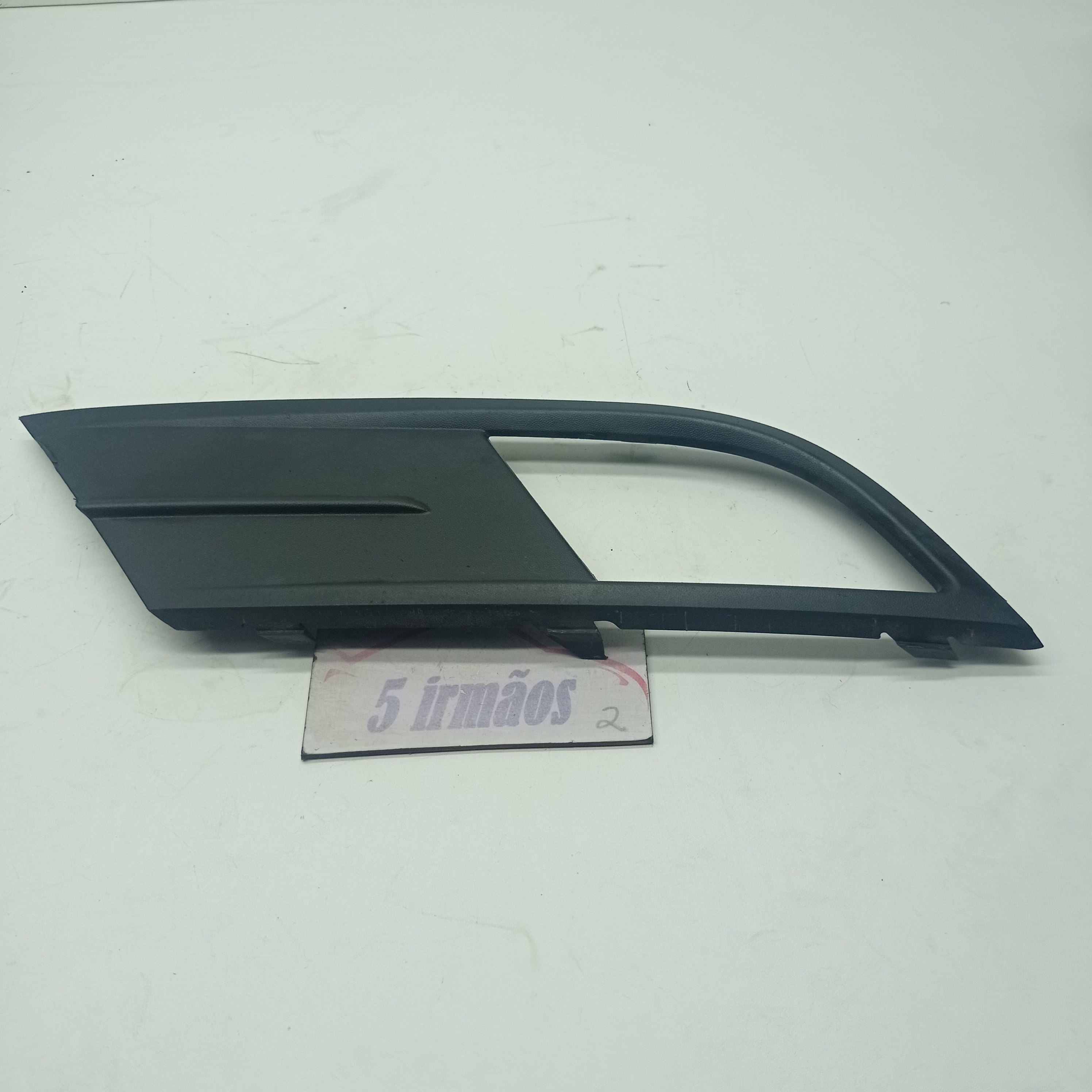 Acabamento Farol Milha Esquerdo Vw Jetta Tsi 2.0 2015