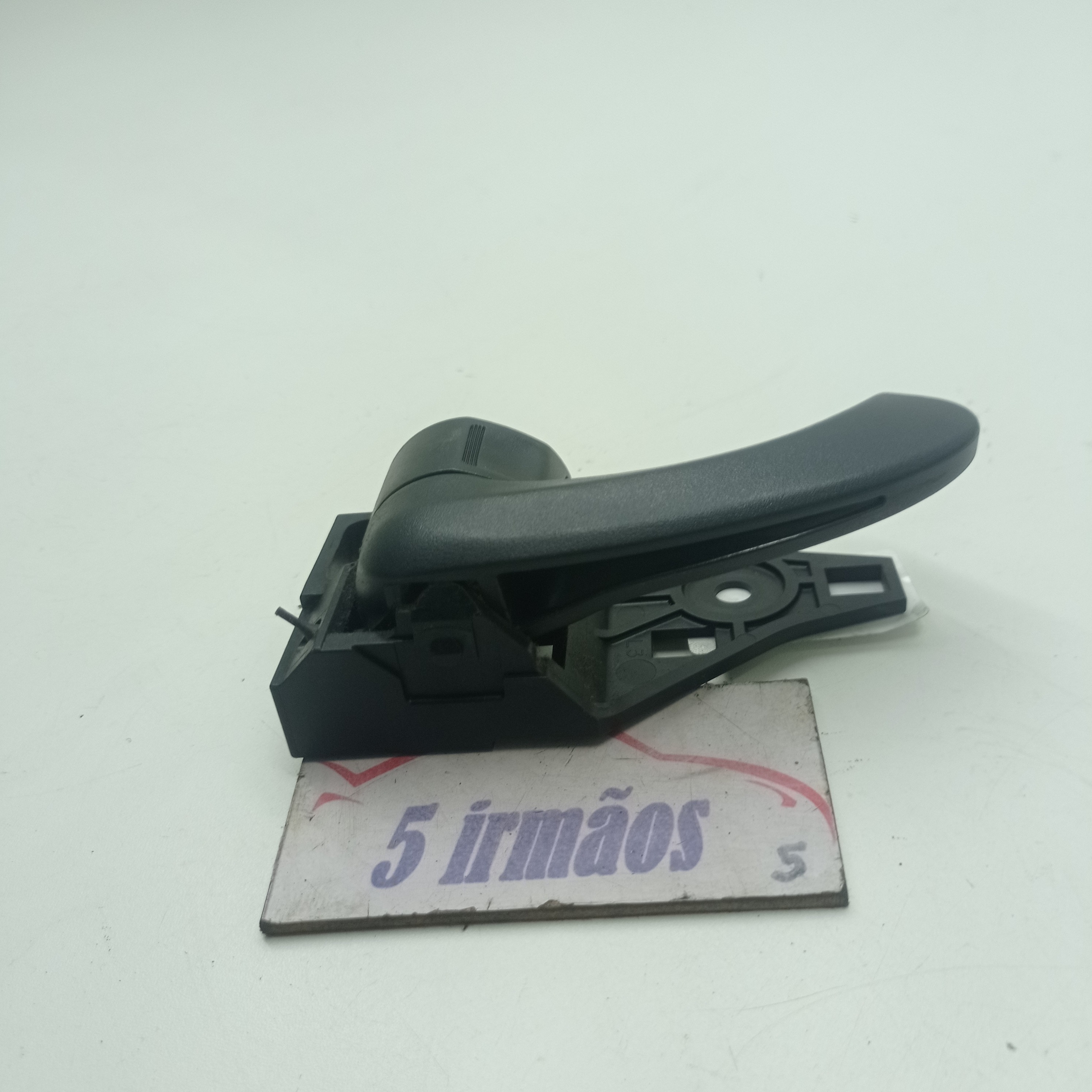 Maçaneta Interna Dianteira Esquerda Toyota Rav4 2.4 4×4 2010 Preto Dianteira