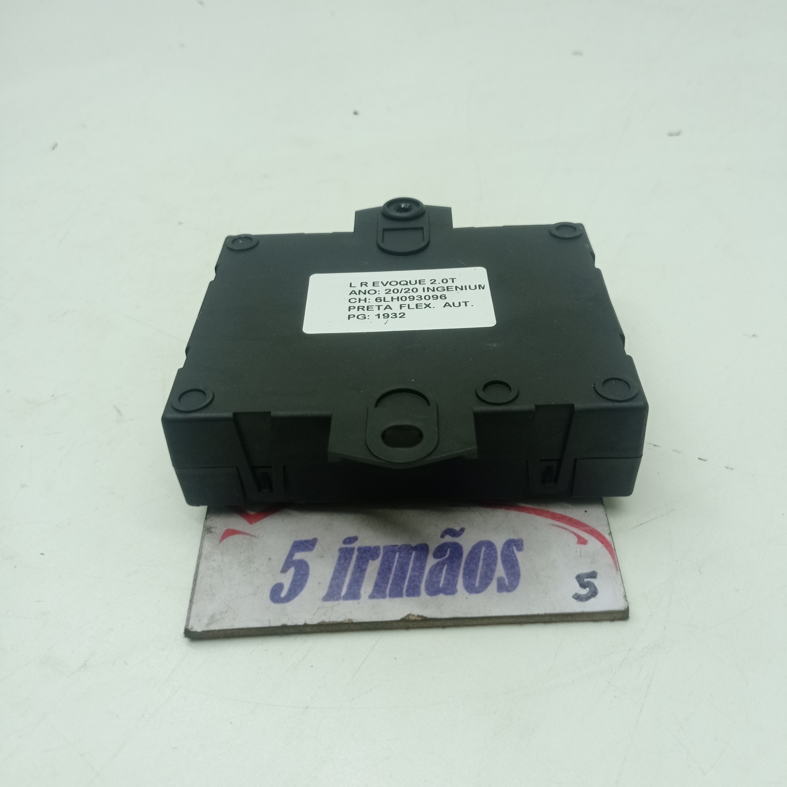 Módulo Tampa Traseira Land Rover Evoque 2.0 2020 K8d214b673