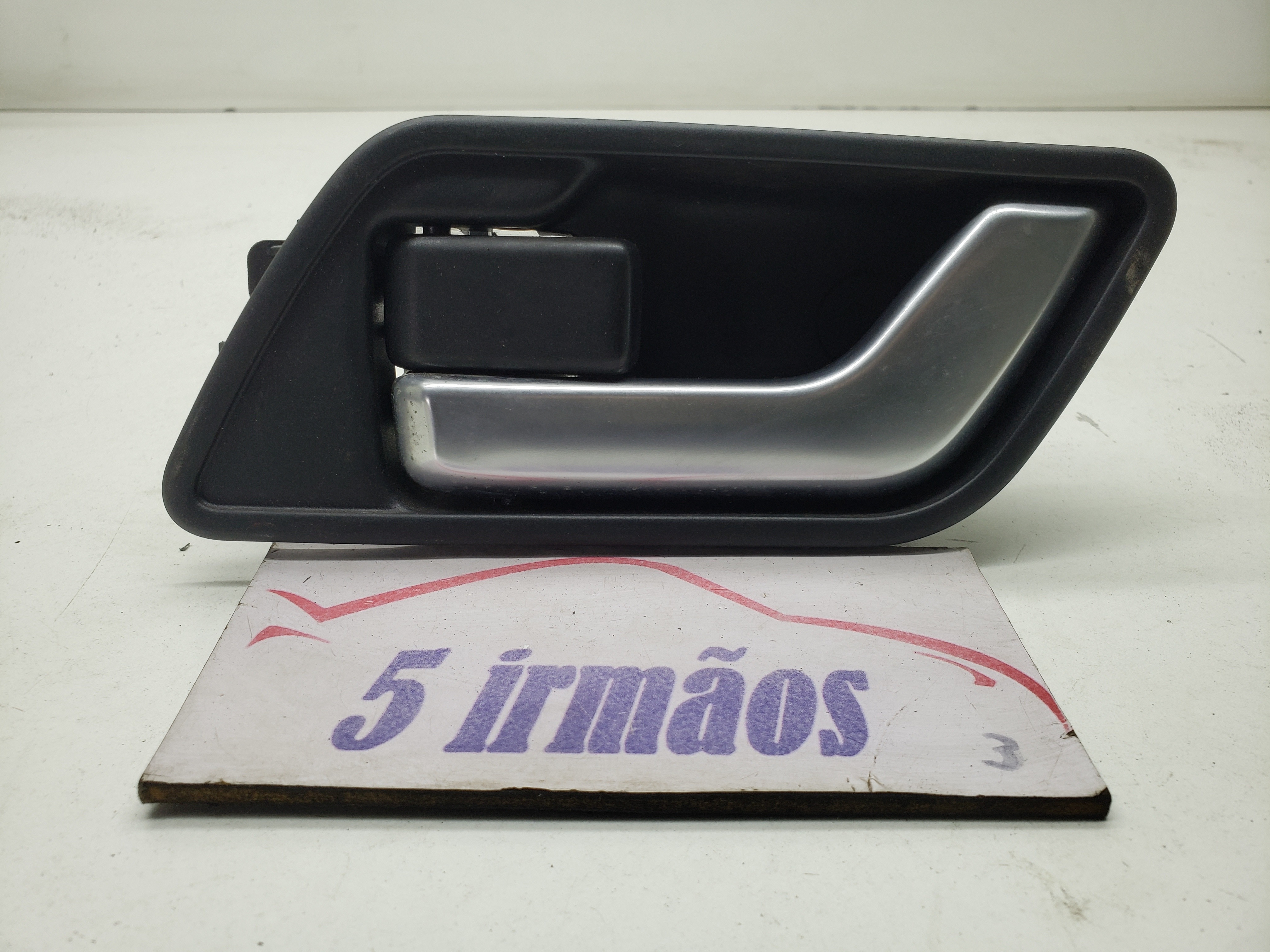 Maçaneta Interna Dianteira Esquerda Freelander 2 2.2 2011