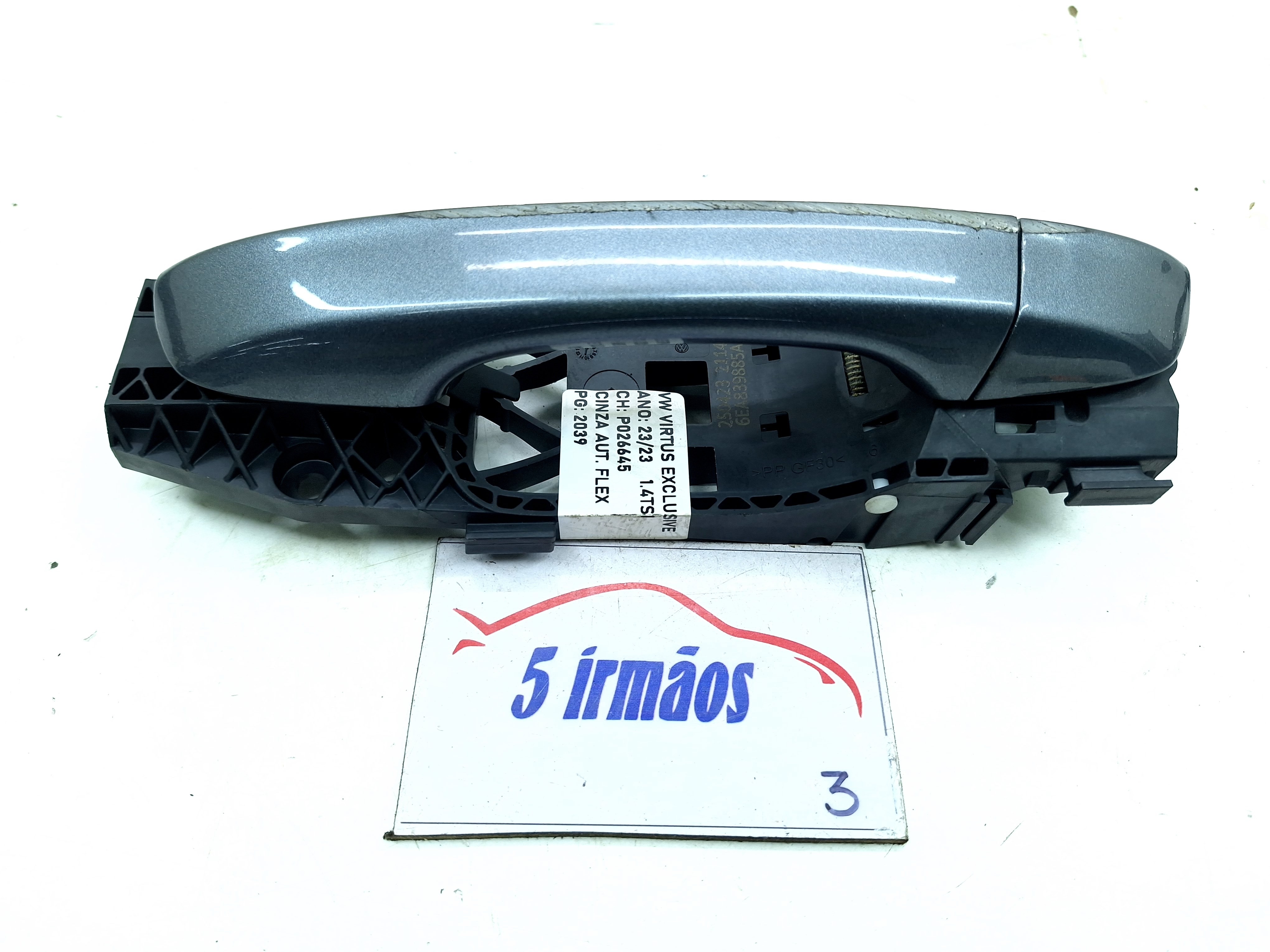 Maçaneta Externa Traseira Esquerda Vw Virtus Tsi 1.4 2023  Traseira