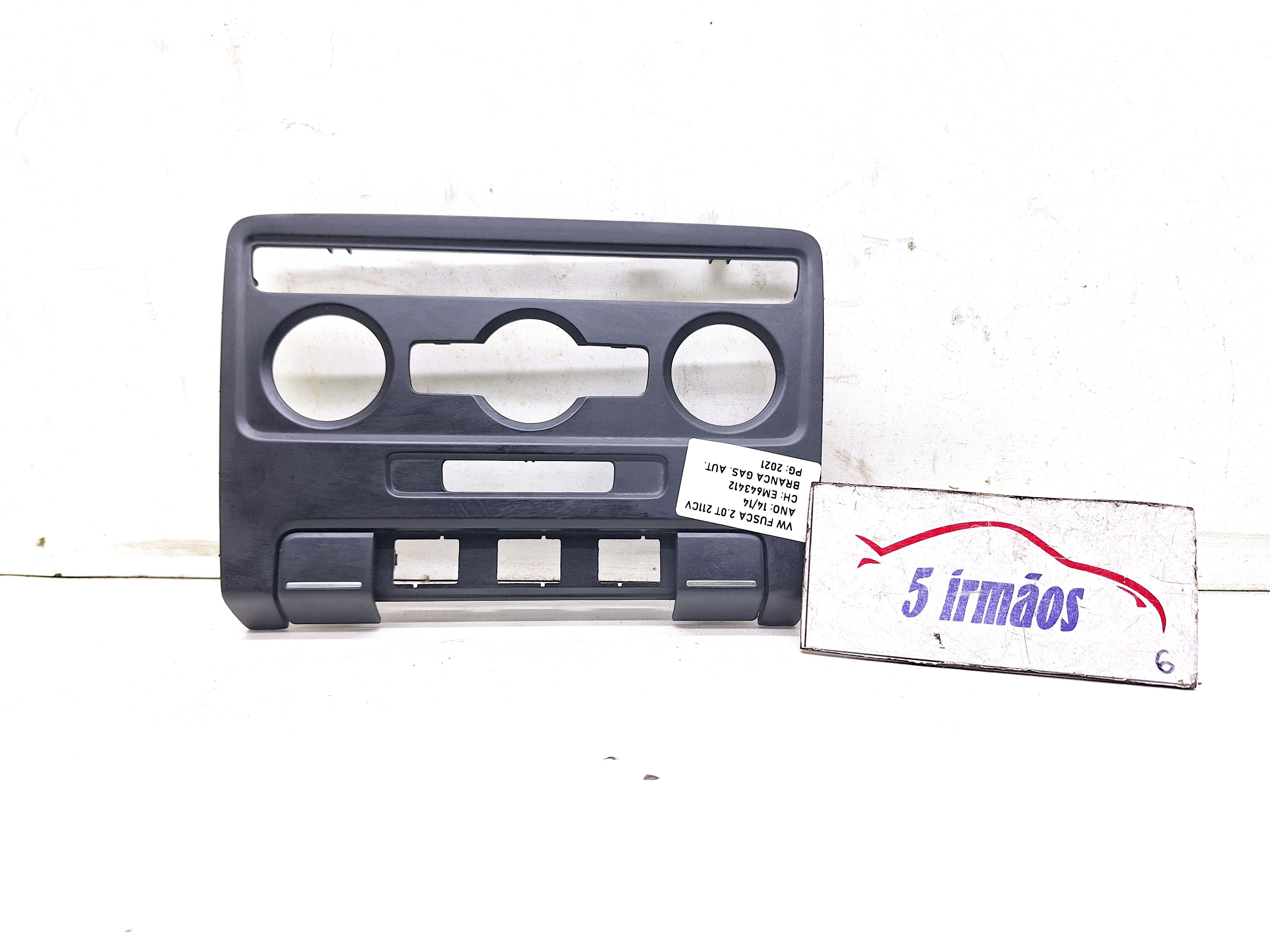 Moldura Comando Ar Central Painel Vw Fusca Tsi 2.0 2014