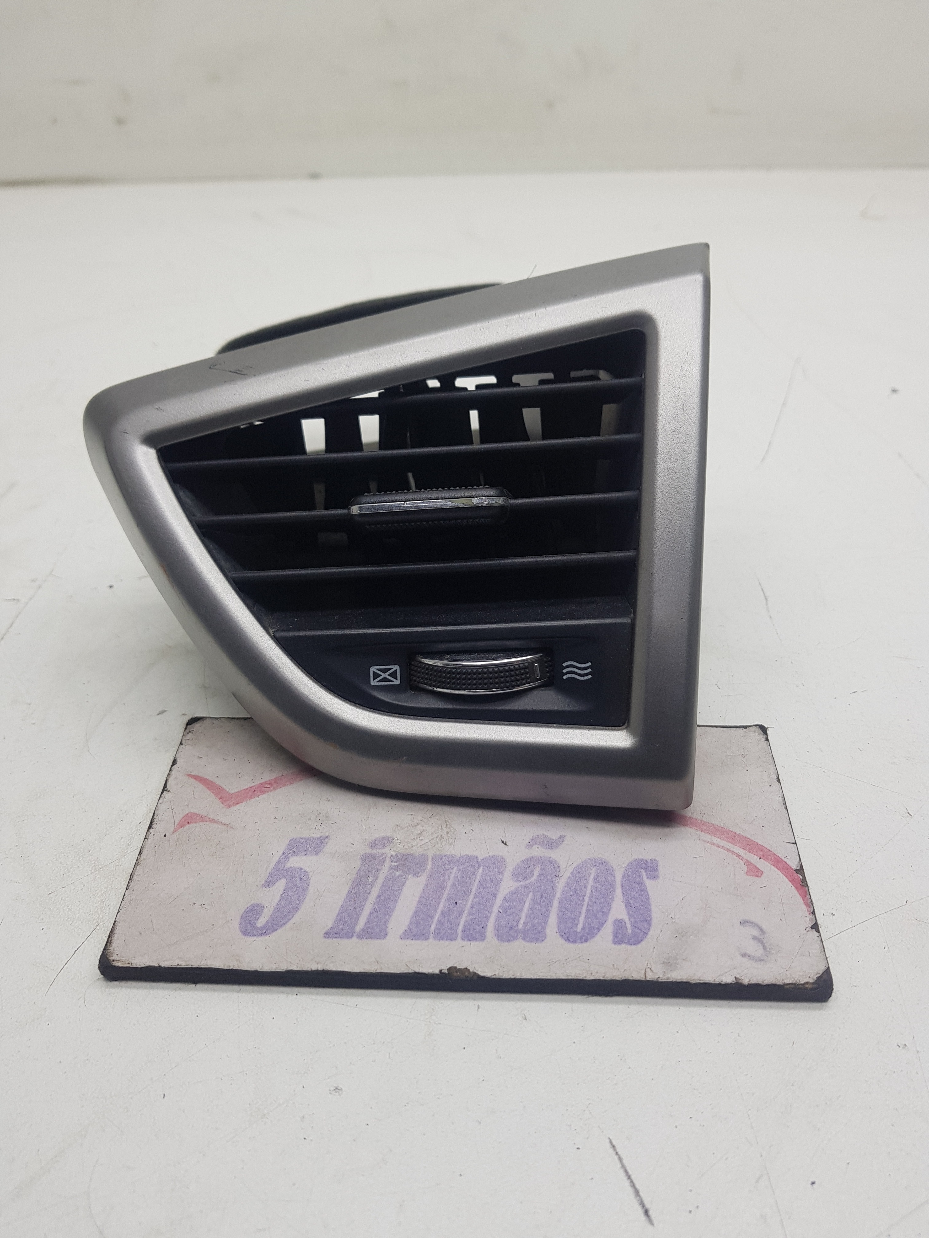 Difusor Ar Direito Hyundai Veloster 1.6 2011 / 2012