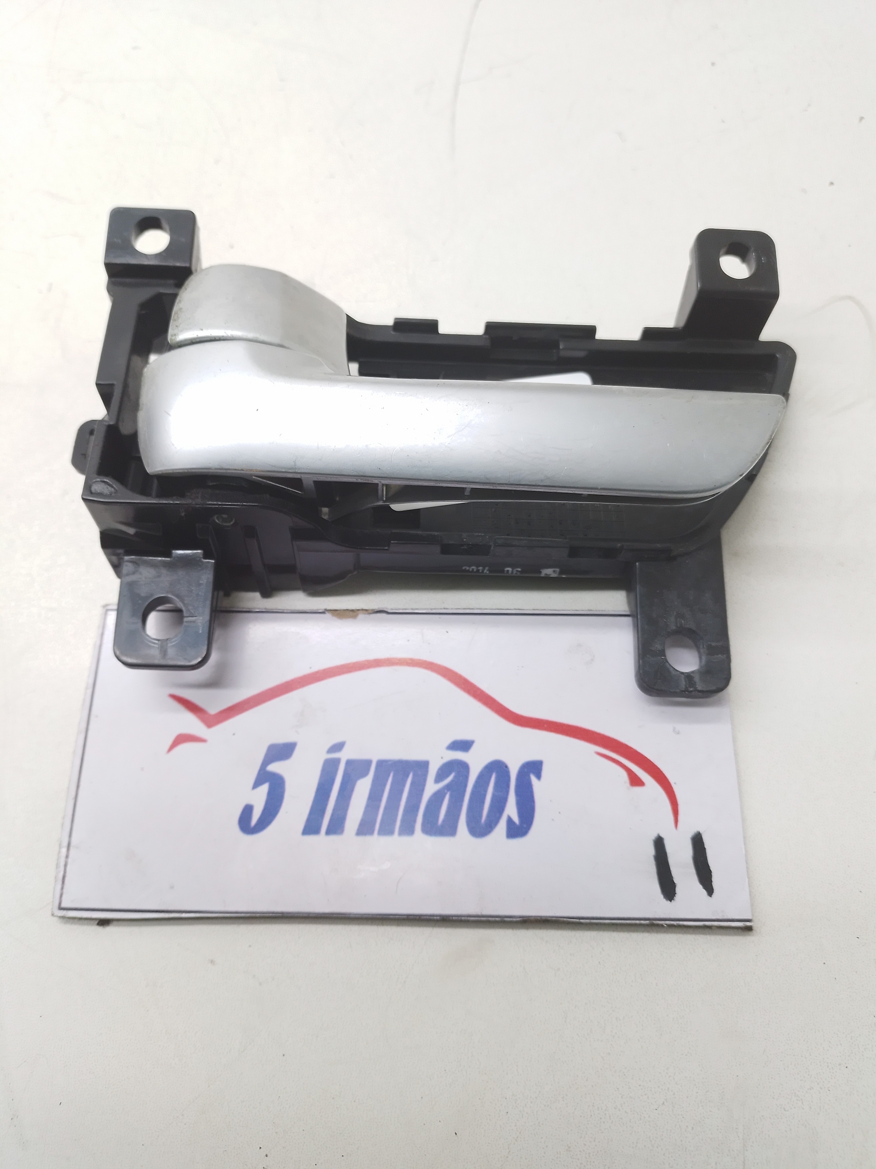 Maçaneta Interna Dianteira Esquerda Kia Sorento 3.5 2014  Dianteira