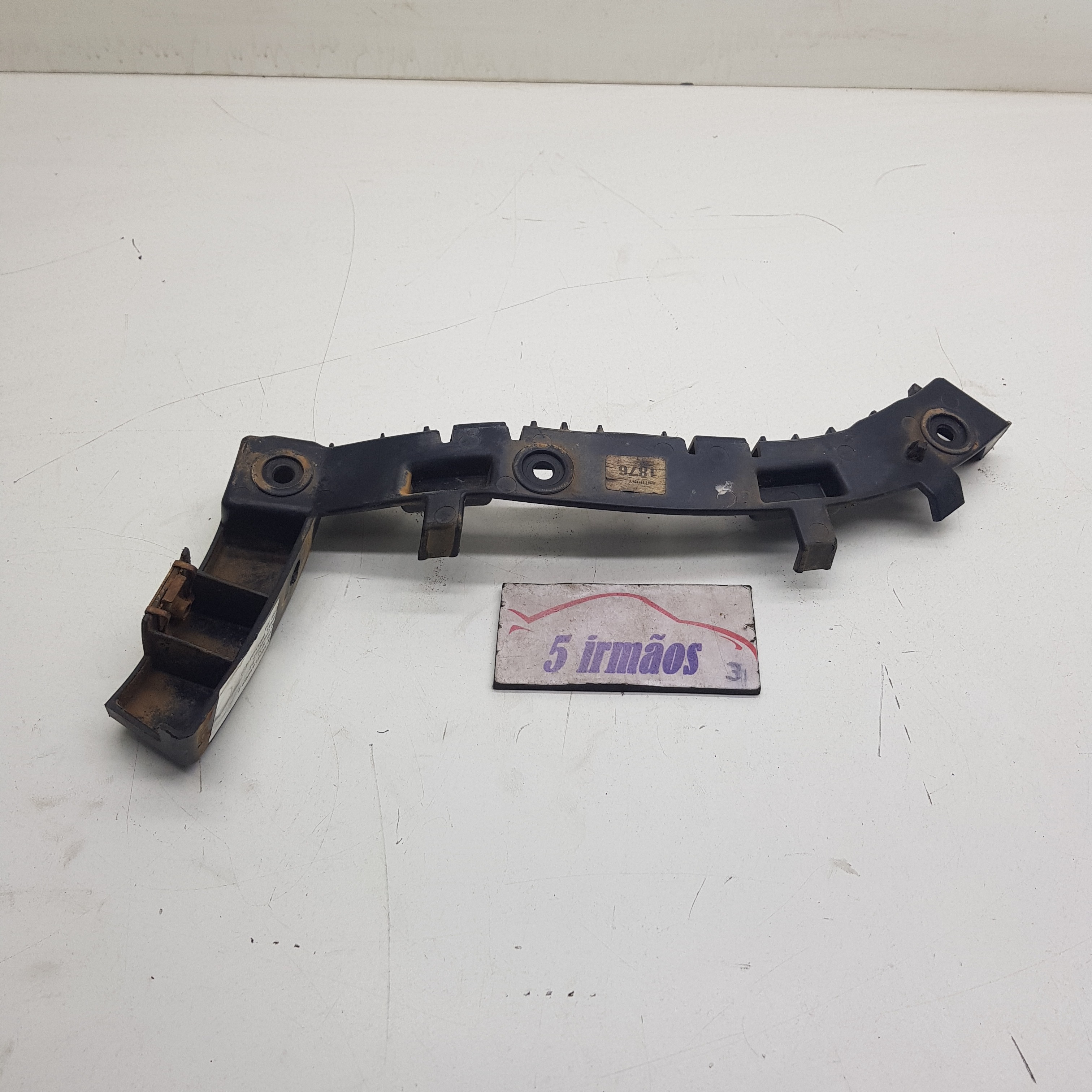 Guia Direita Parachoque Traseiro Freelander 2 2011 / 2012