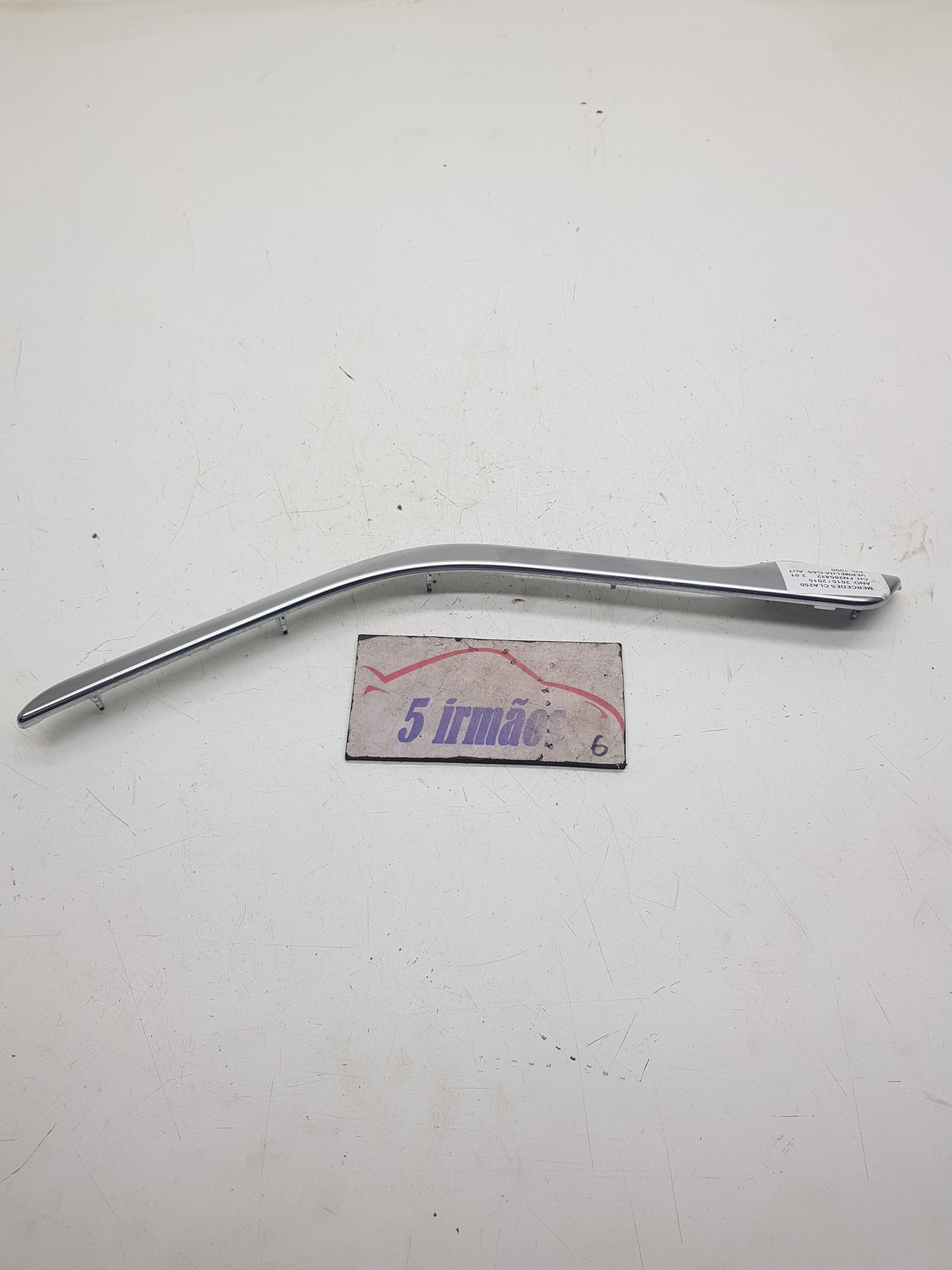 Acabamento Porta Traseira Direita Mercedes Cla250 2.0 2015  Prata