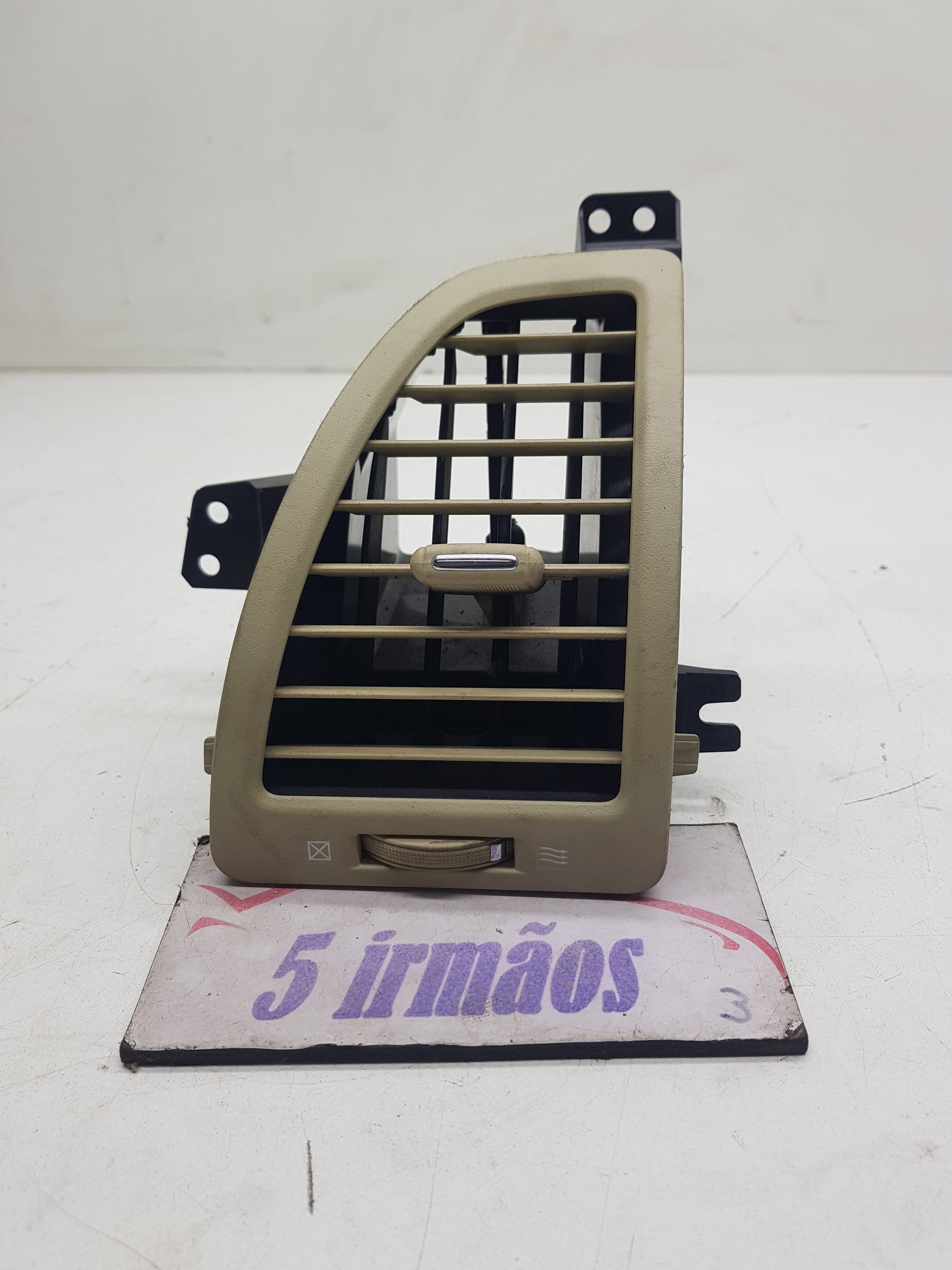 Difusor Ar Esquerdo Infiniti Fx35 3.5 2009 / 2010 / 2011