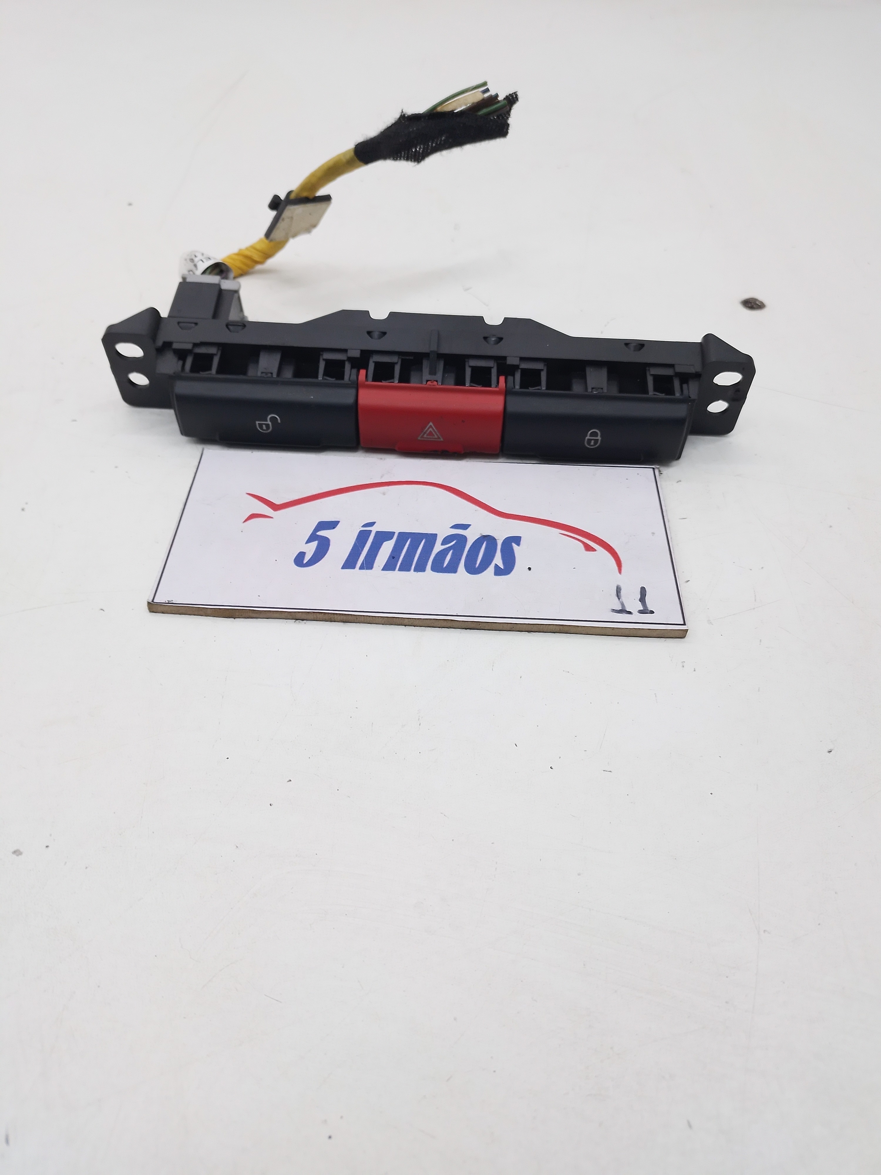 Botão Pisca Alerta Trava Porta Freelander 2 2.2 2012   Preta