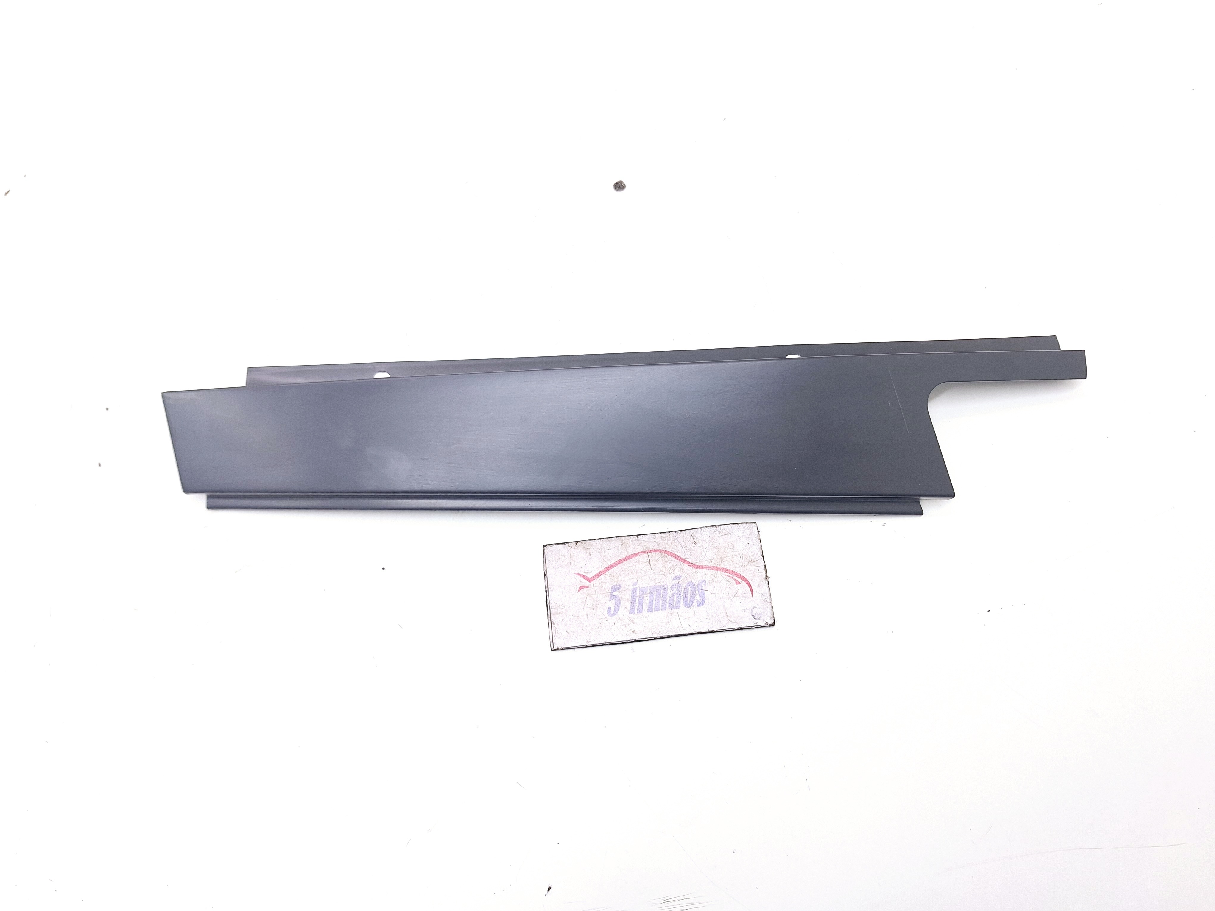 Acabamento Porta Traseira Esquerda Bmw X1 2.0 Asp 2012 Preto