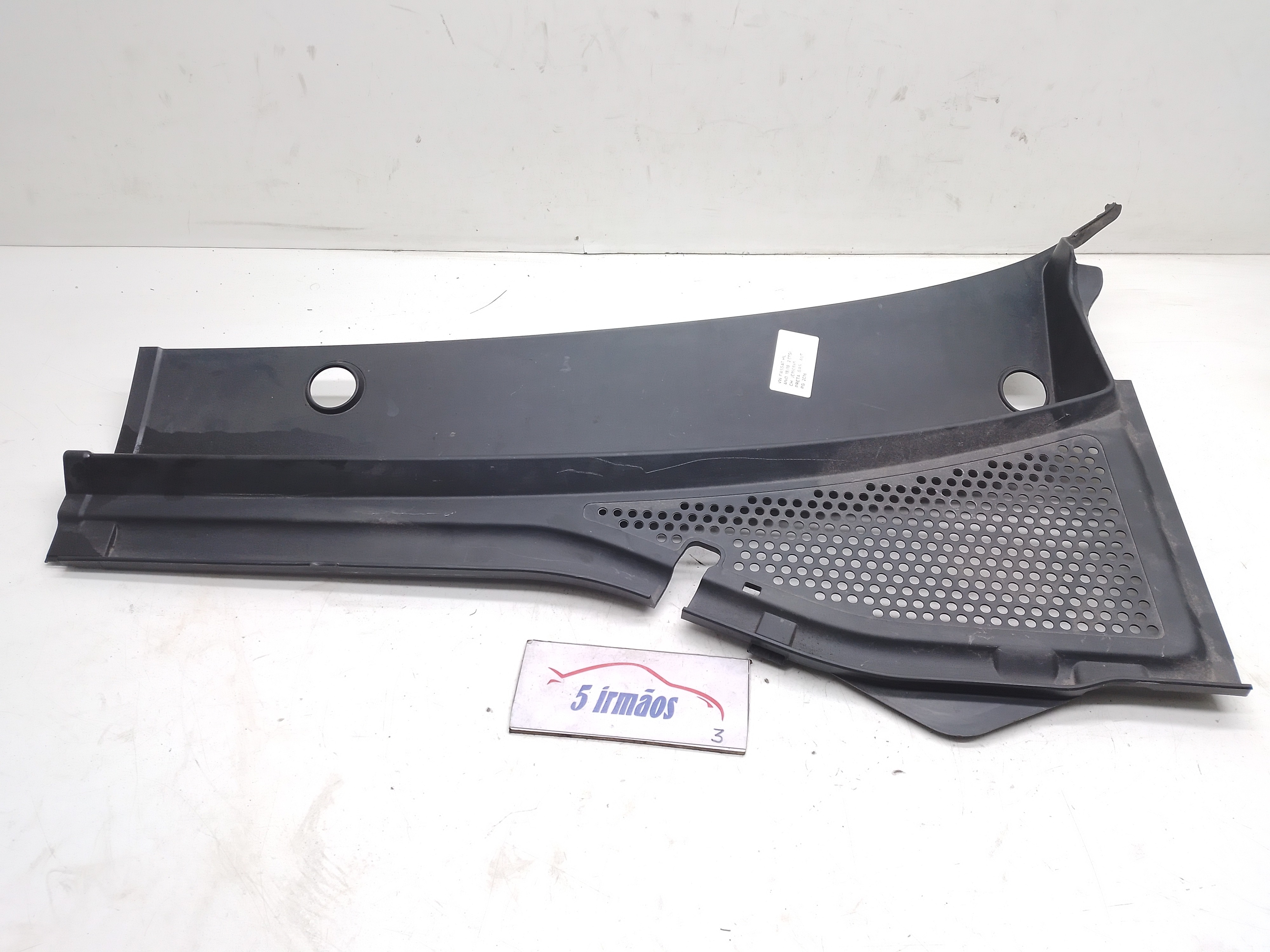 Acabamento Esquerdo Churrasqueira Vw Passat Tsi 2.0 2018