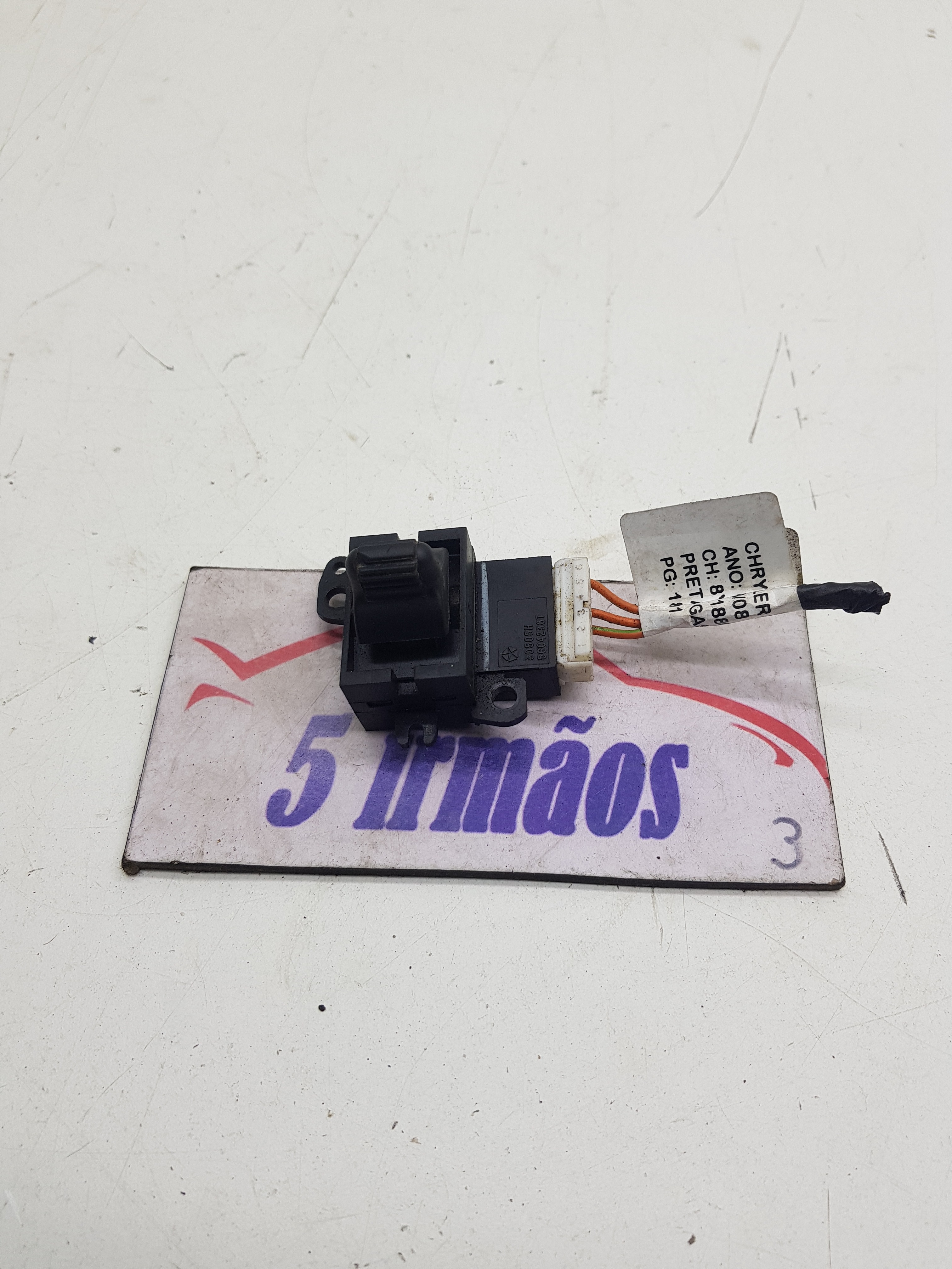 Comando Banco Dianteiro Esquerdo 300c 5.7 V8 2008 56042387