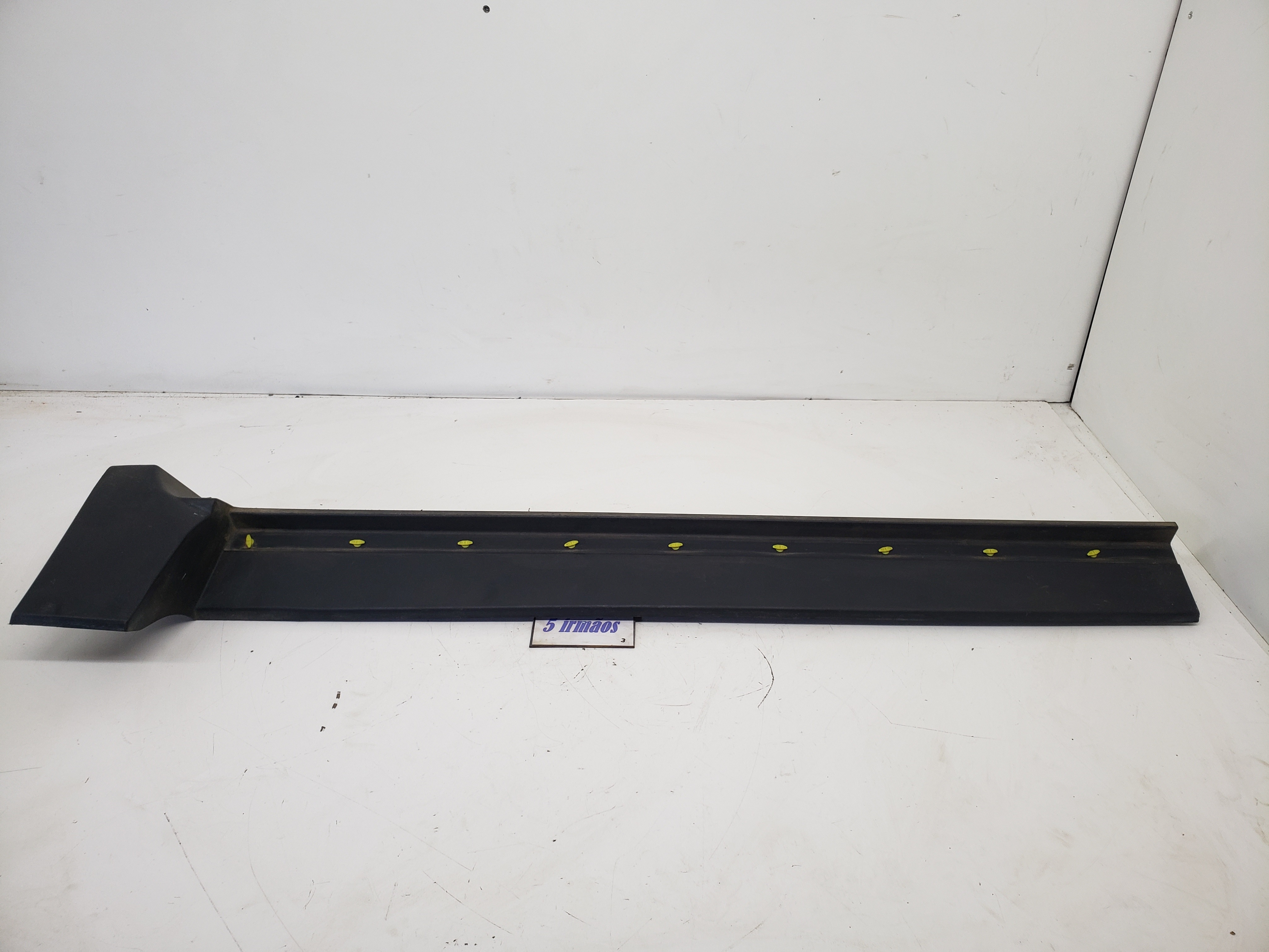Spoiler Dianteiro Direito Chevrolet Equinox 2.0 2018 À 2021