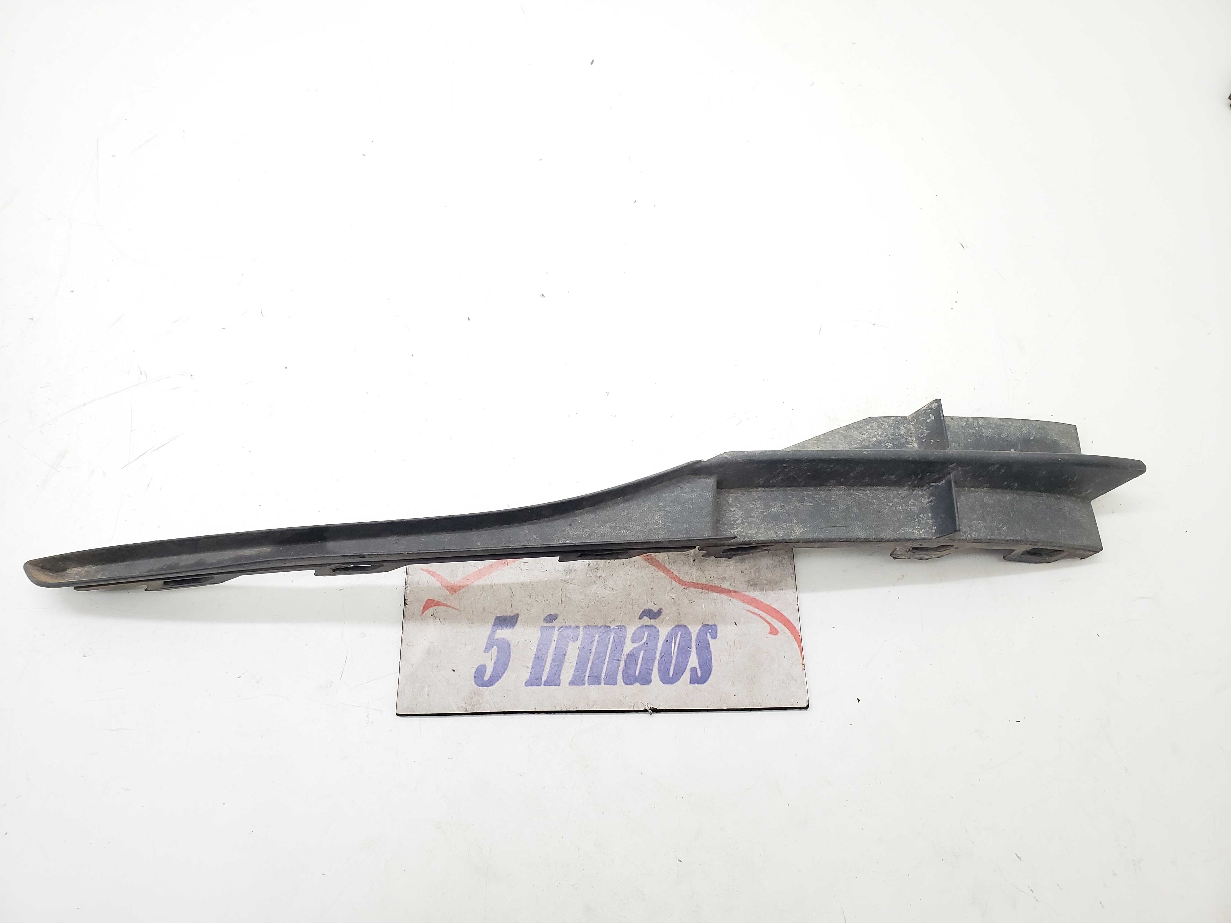 Acabamento Direito Parachoque Jetta Tsi 2018 N17a854322  Preto