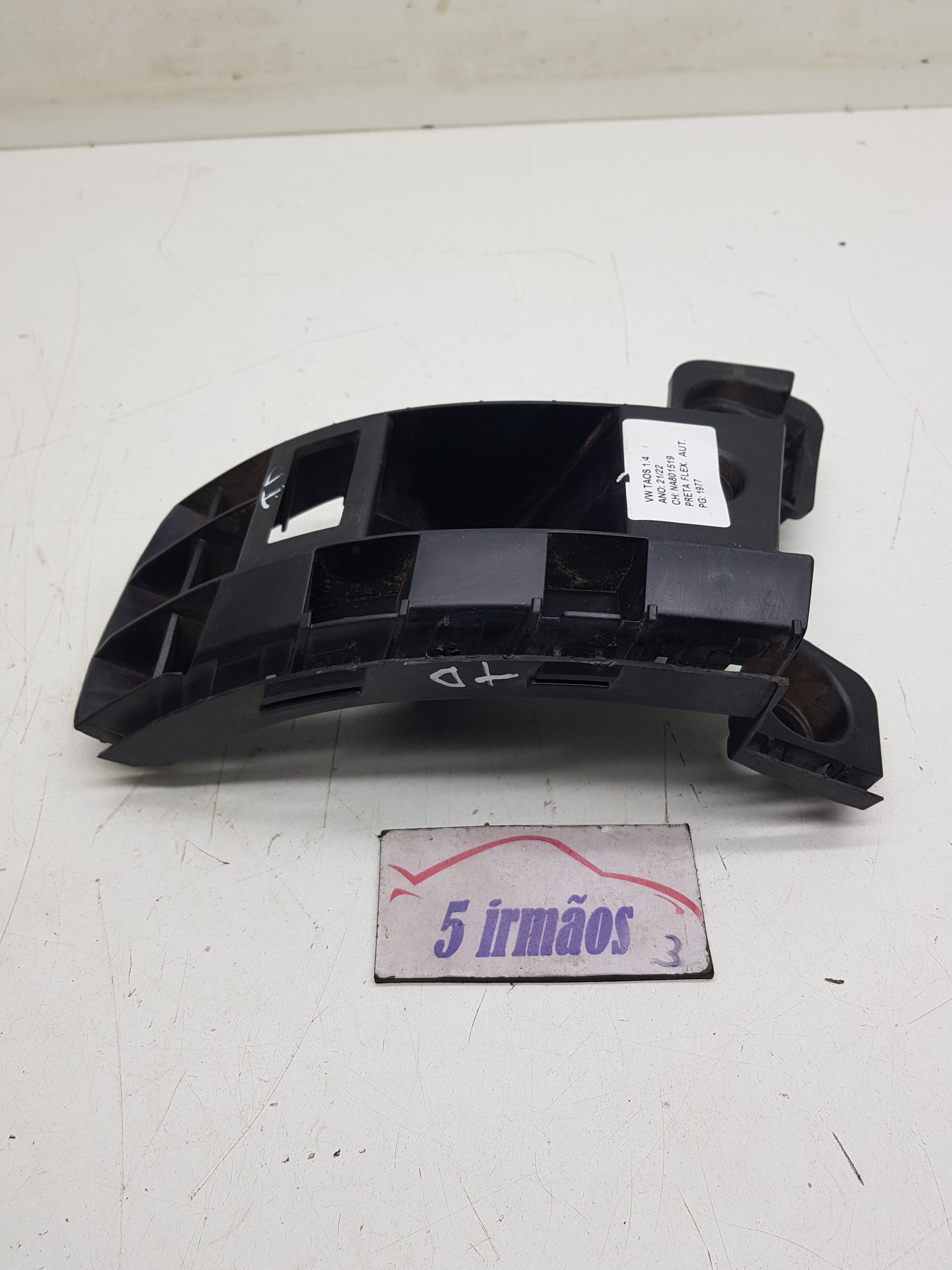 Guia Direita Parachoque Traseiro Vw Taos Tsi 1.4 2021 2022
