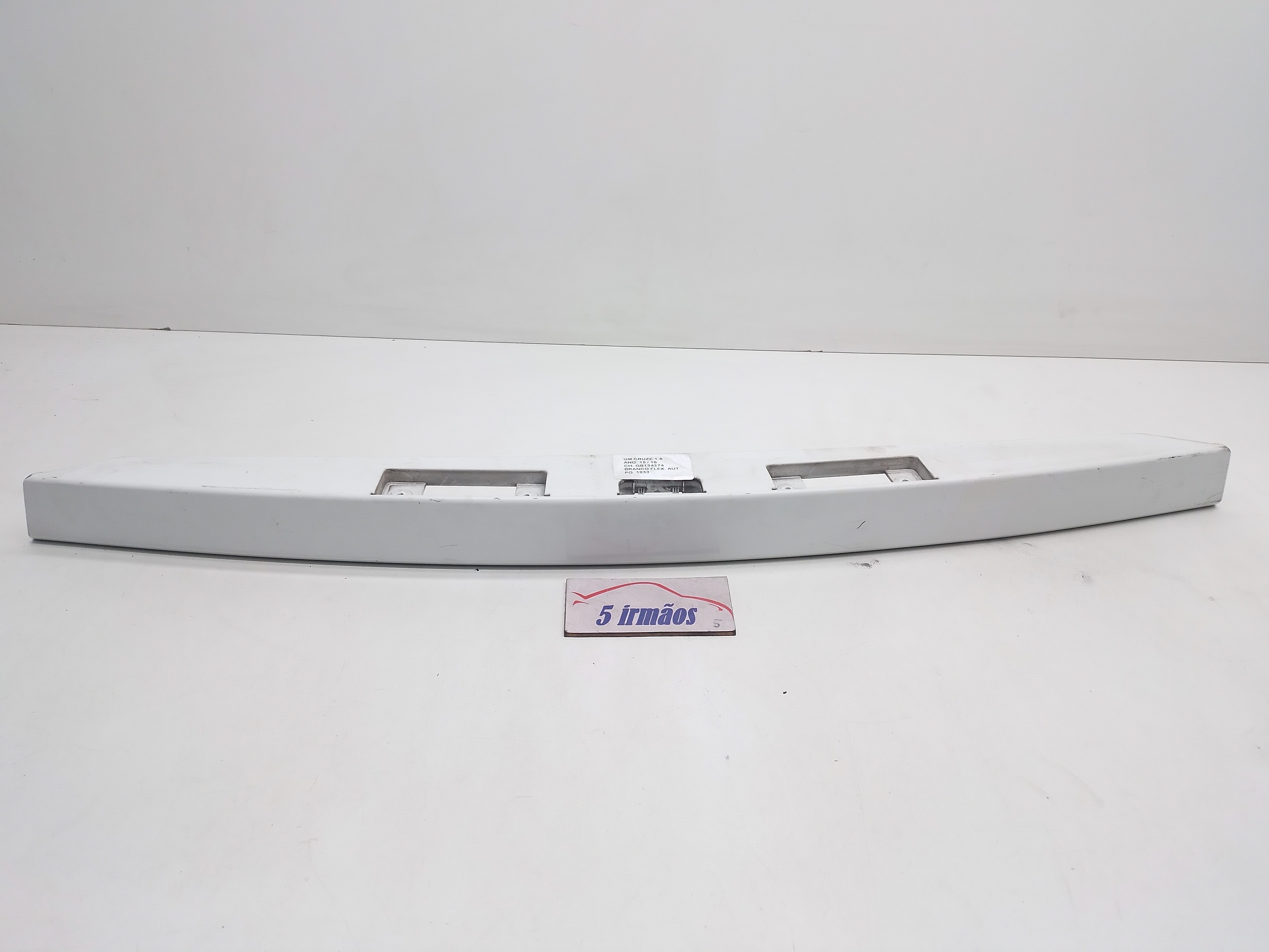 Moldura Luz Placa Traseira Gm Cruze 1.8 Flex Aut 2015 2016 Branco