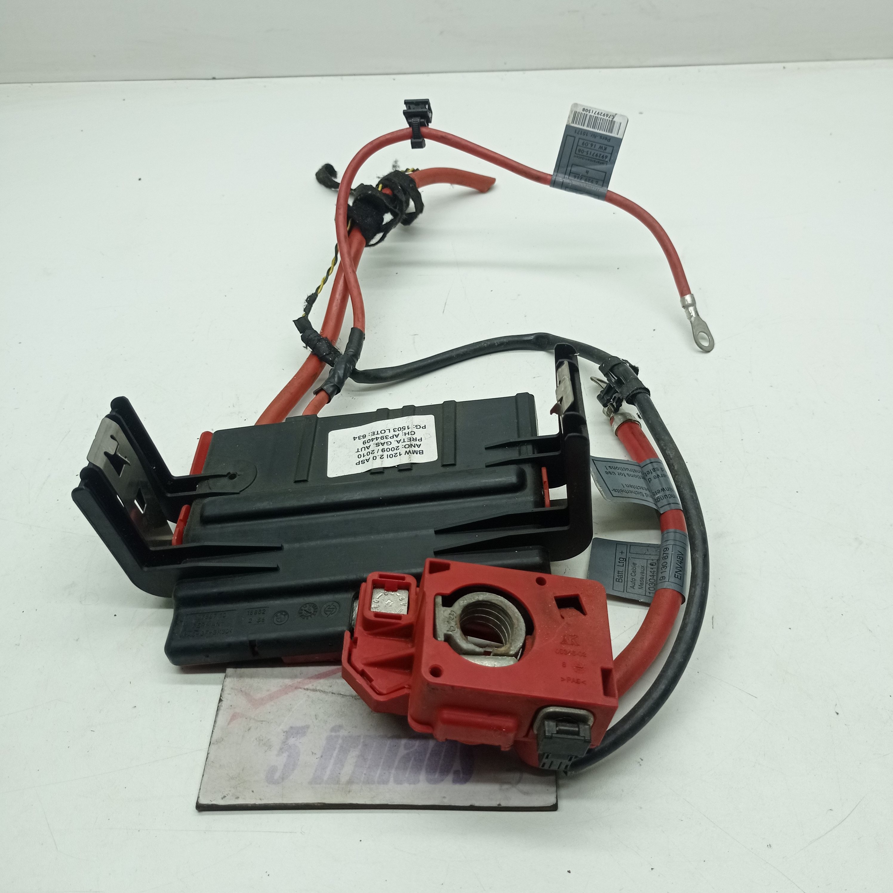 Placa Fusível Bateria Bmw 120i 2.0 2009 / 2010 N693664910