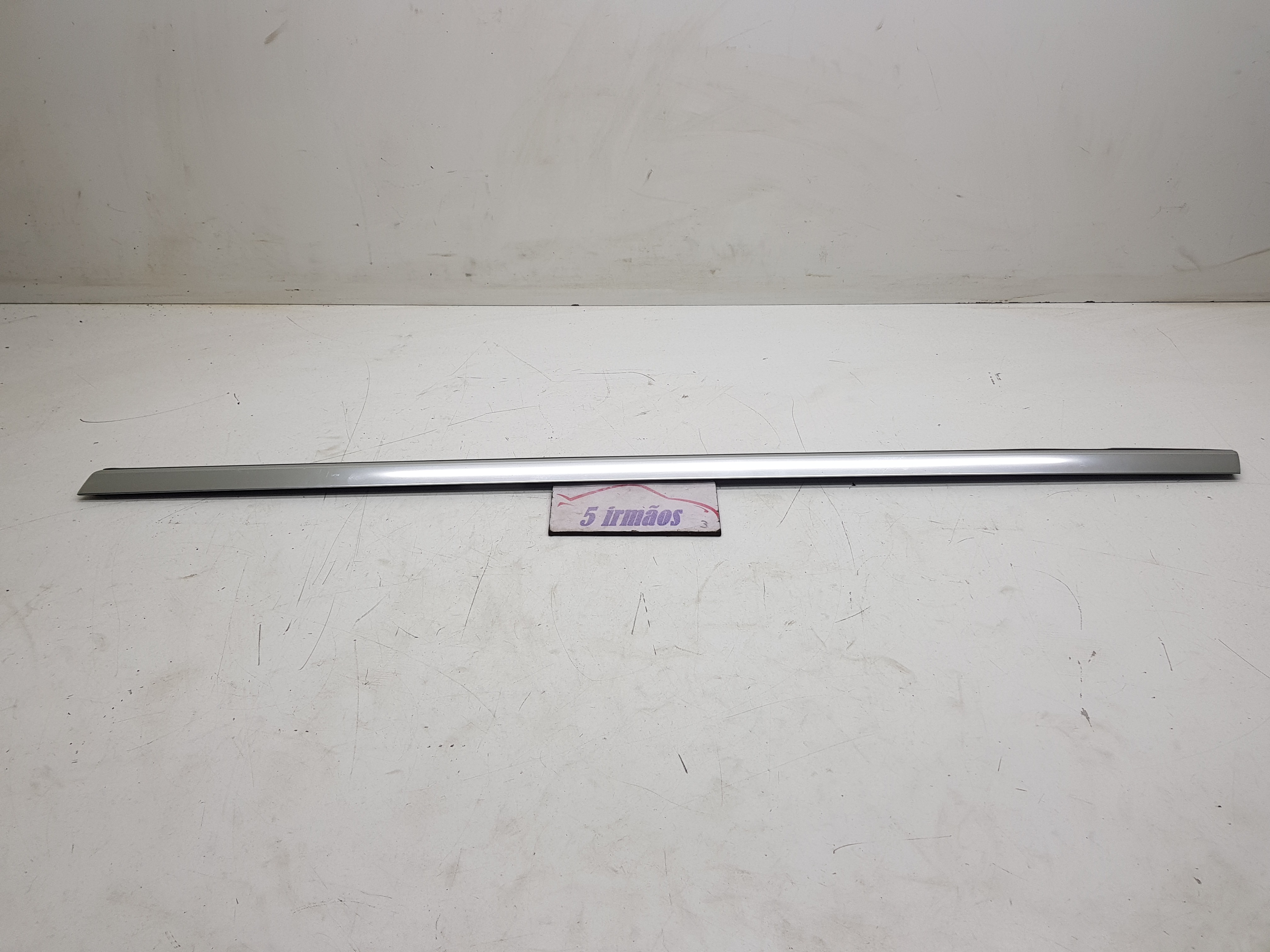 Pestana Porta Dianteira Esquerda Mercedes Gla 200 1.6 2020