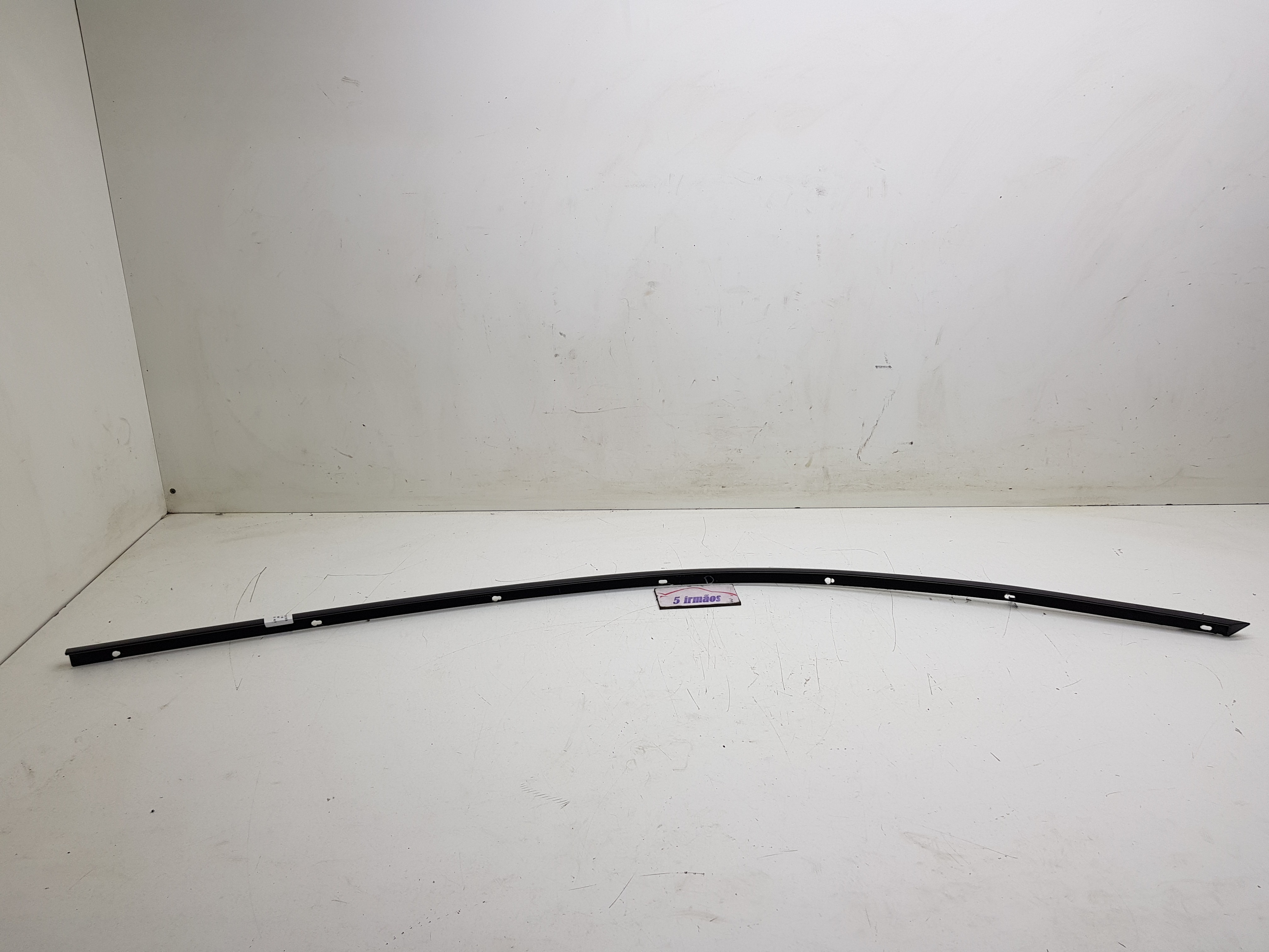 Friso Direito Superior Chevrolet Camaro 6.2 2011 / 2012