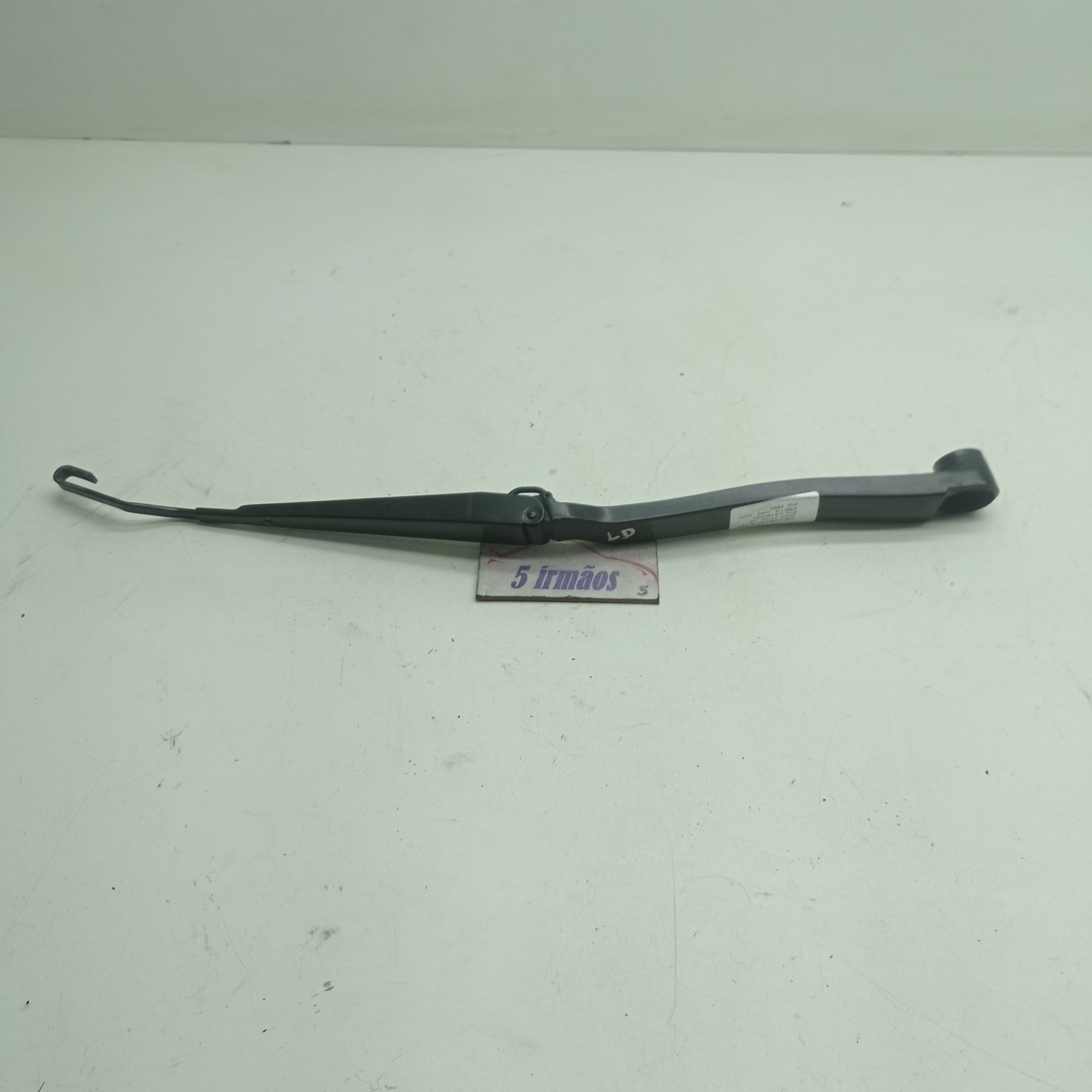 Braço Direito Limpador Parabrisa Gm Camaro 6.2 Ss V8 2012 Direito