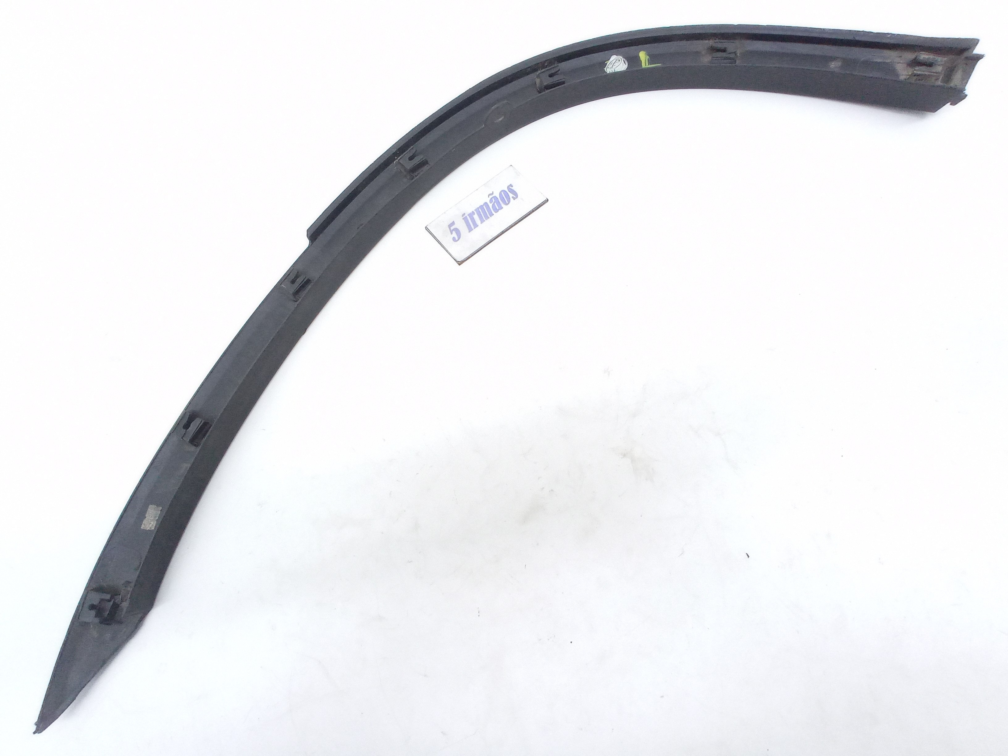Acabamento Paralama Traseiro Esquerdo Kia Sorento 2012 /2013
