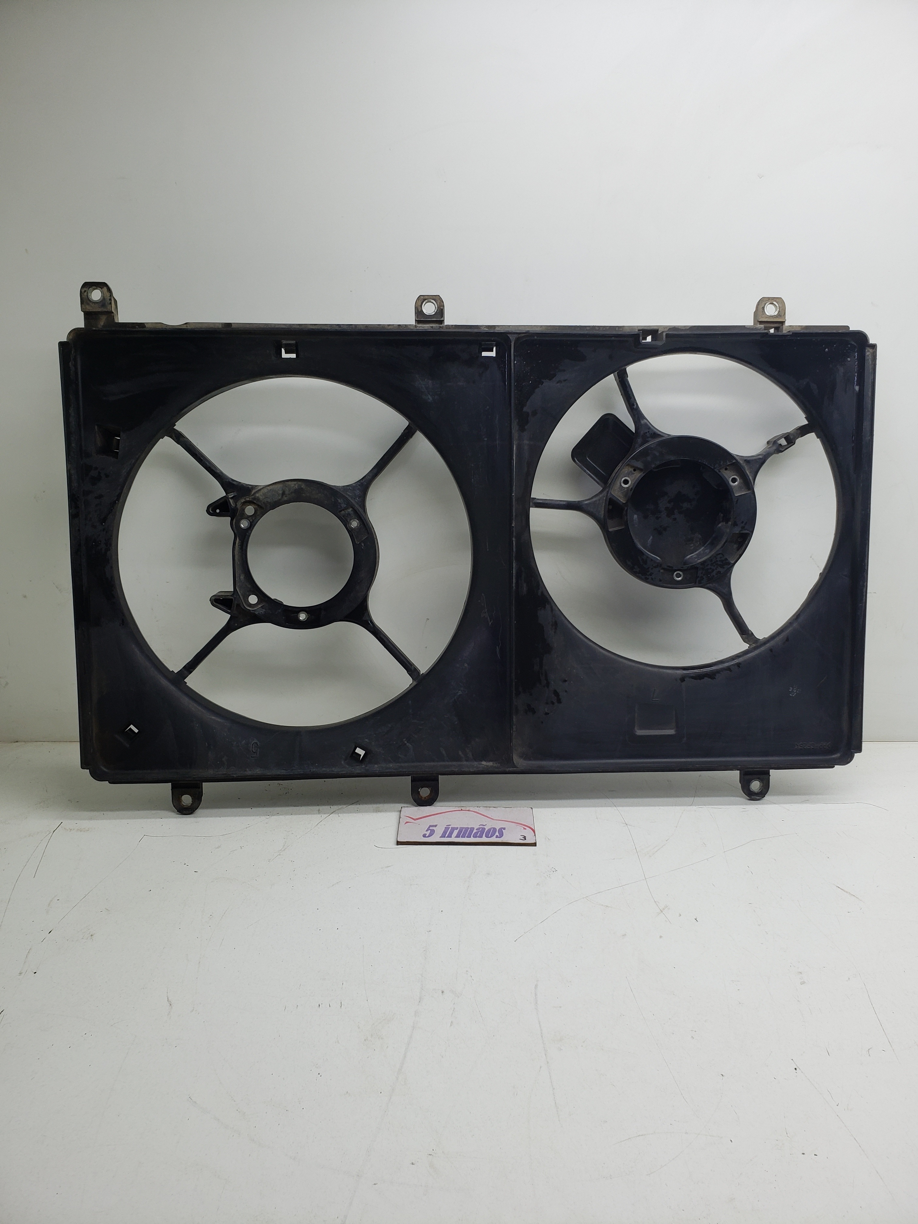 Defletor Radiador Mitsubishi Grandis 2.4 2004 / 2005