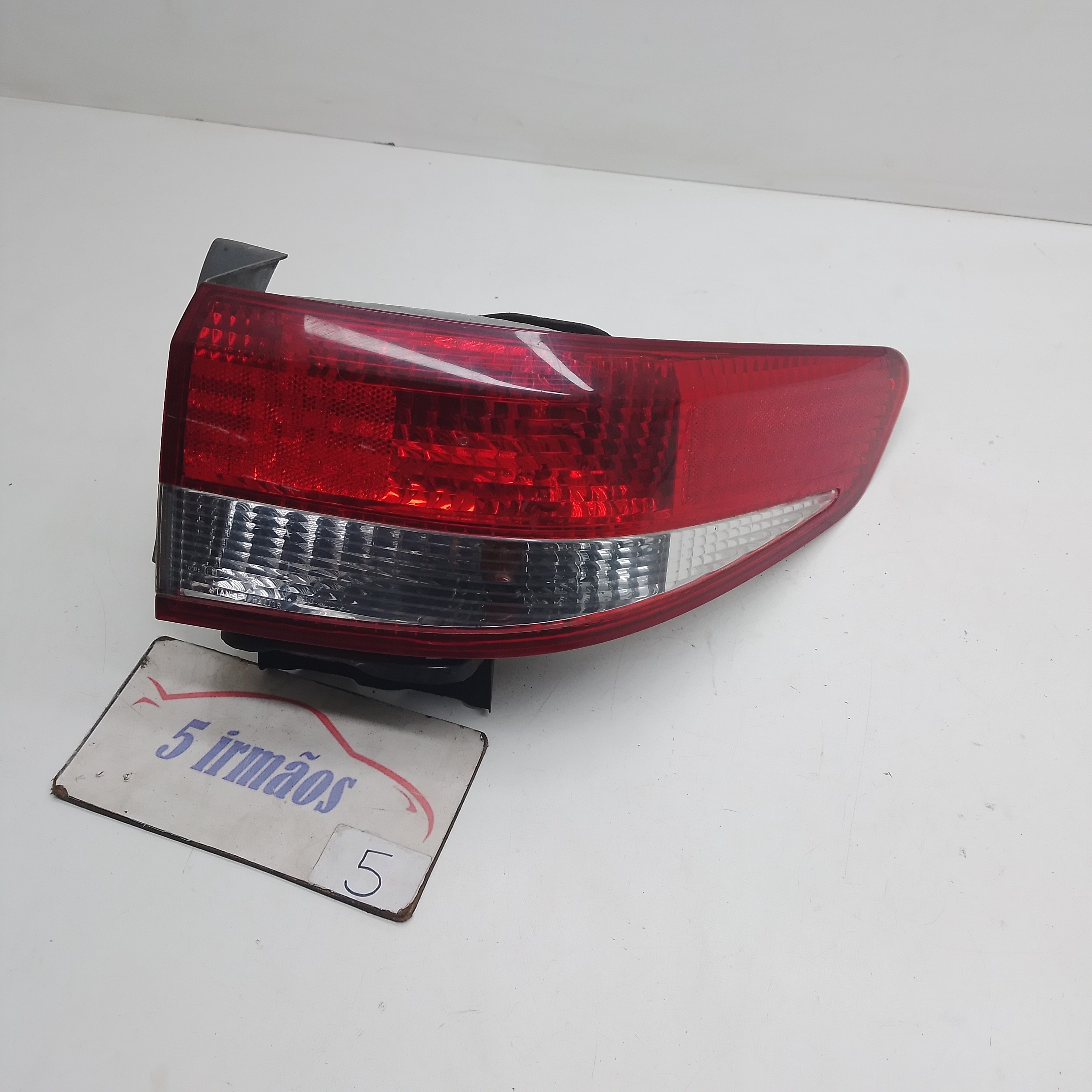 Lanterna Traseira Direita Honda Accord 3.0 2004 Direito Vermelho