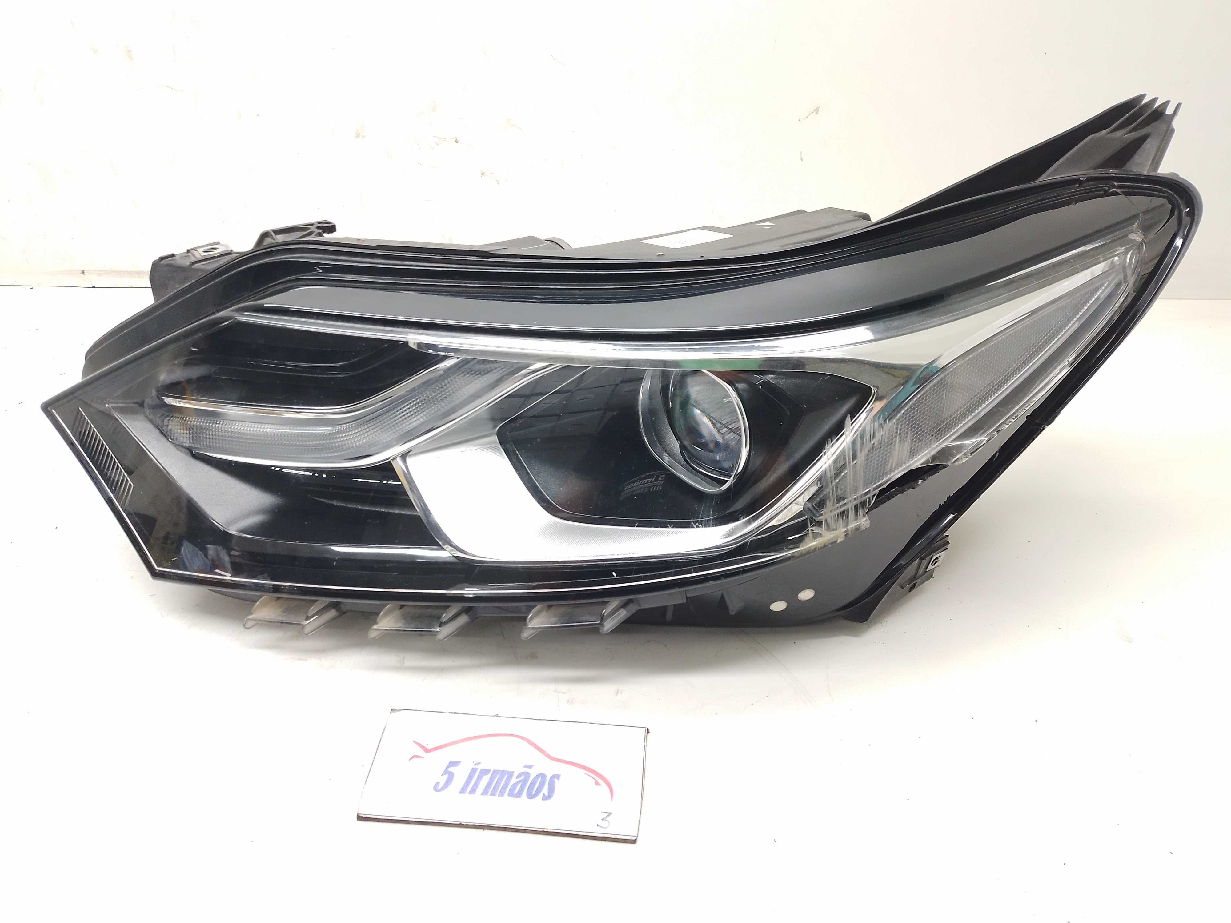Farol Esquerdo Gm Equinox 2.0 2018 Para Retirada De Peças