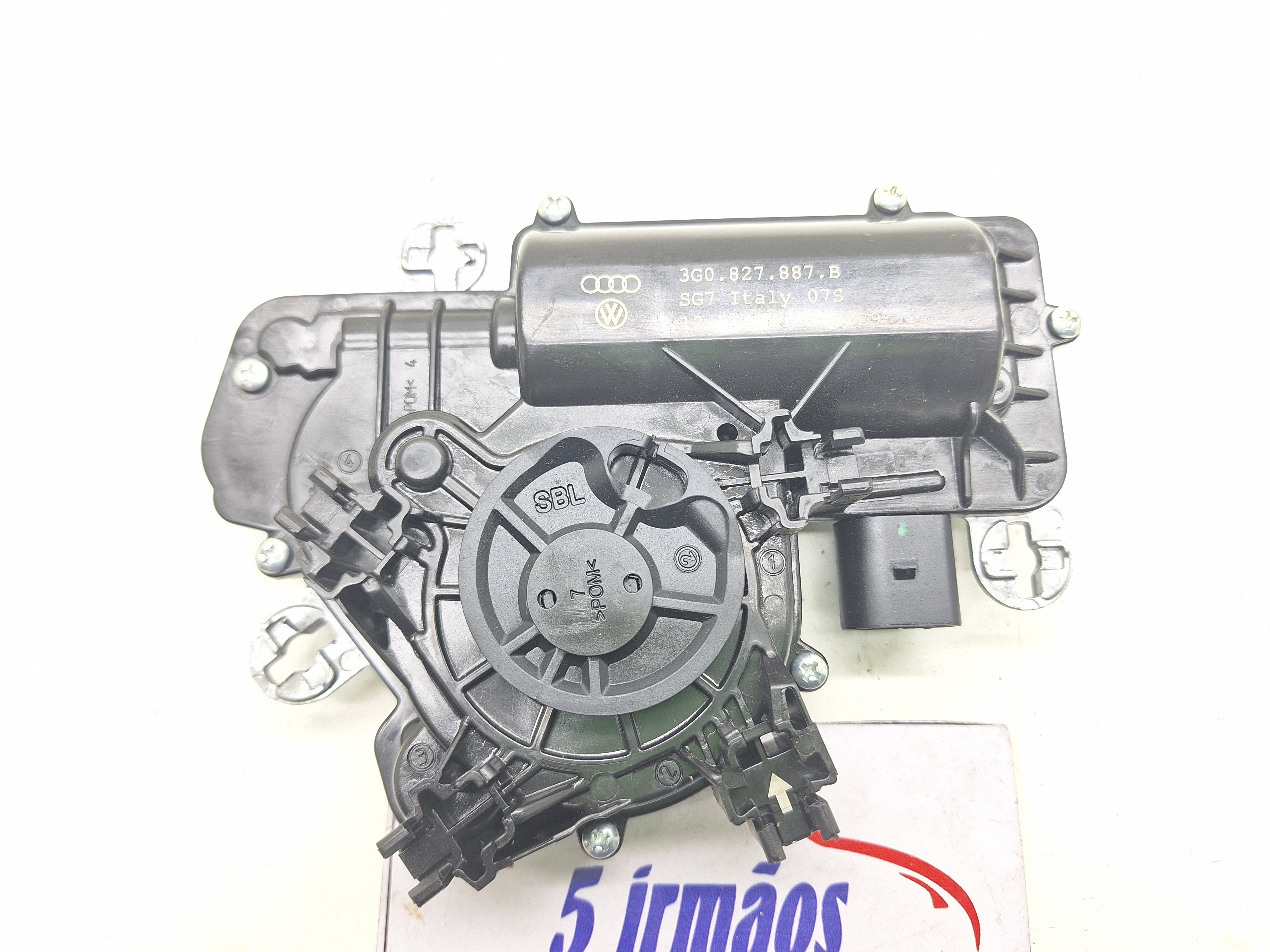 Motor Acionamento Tampa Traseira Vw Passat Tsi 2.0 2019
